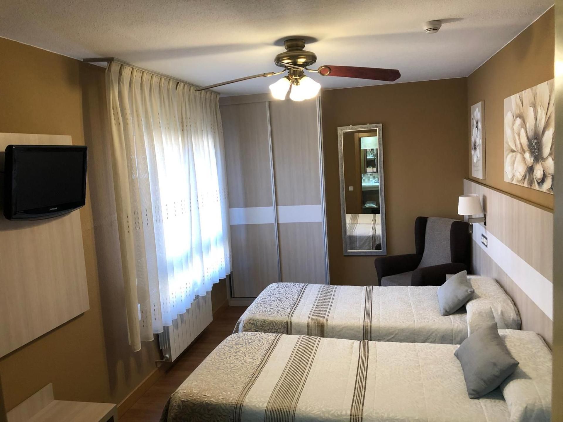 Double or Twin Room with Parking
