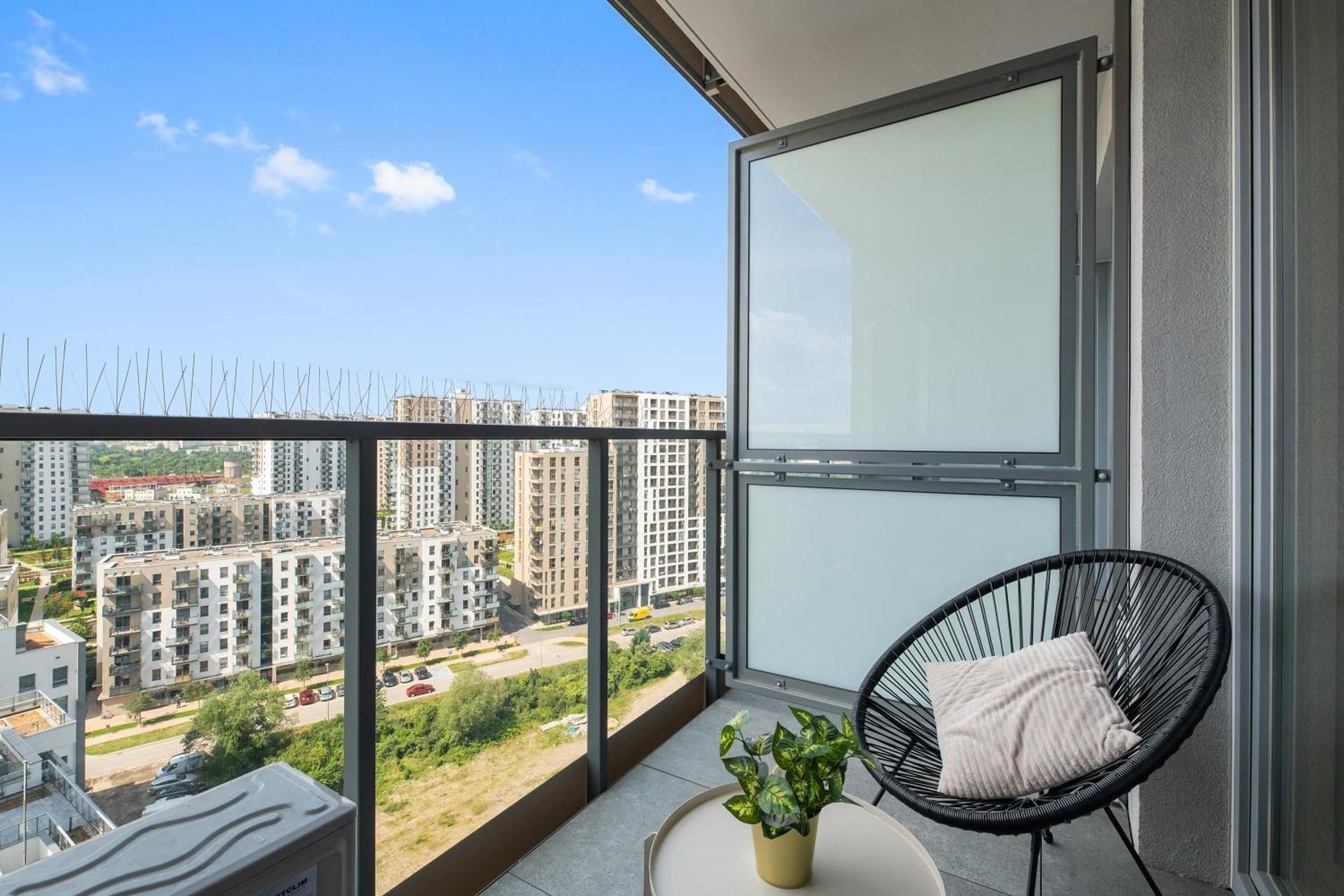 One-Bedroom Apartment with Balcony