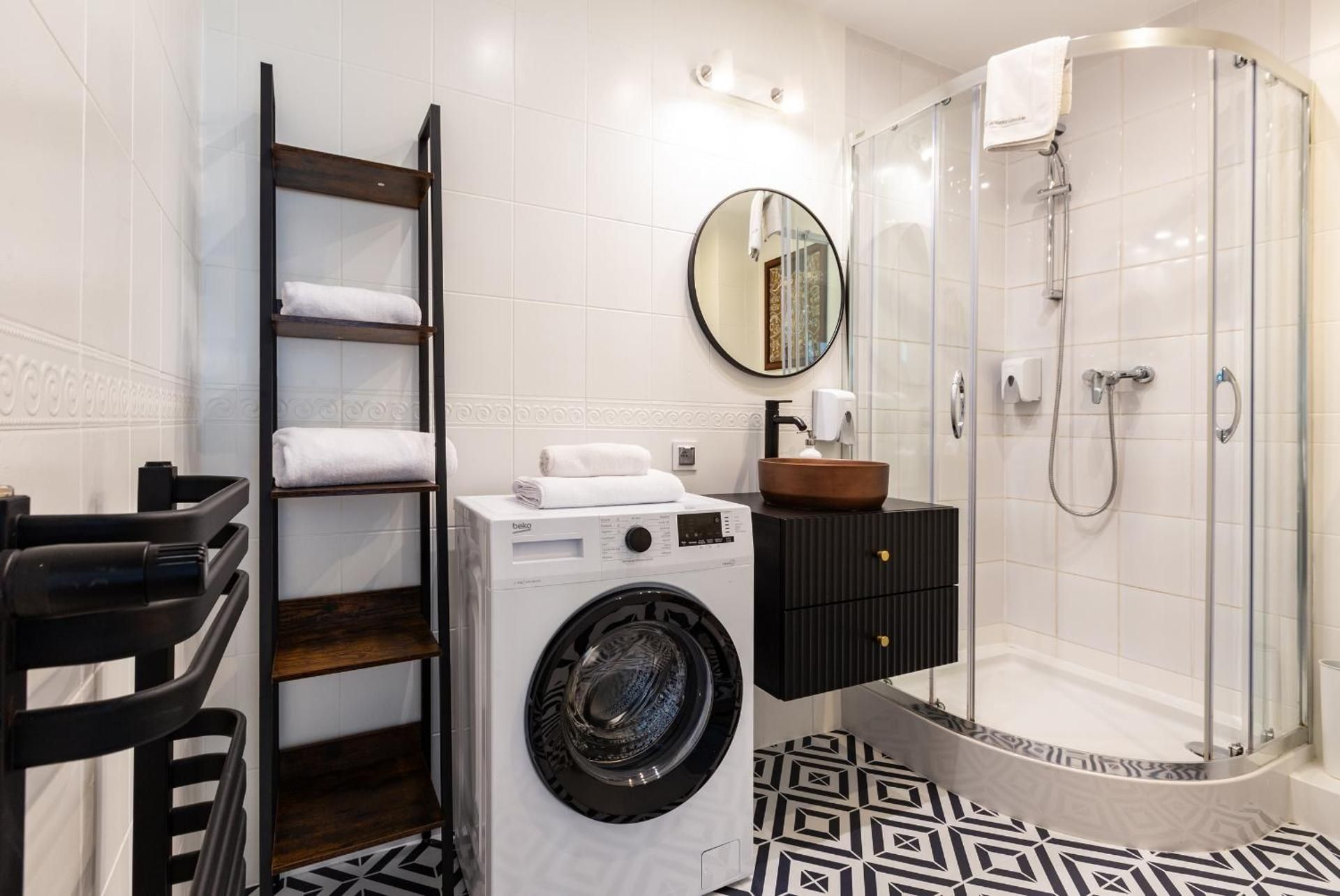 One-Bedroom Apartment - 106/108 Ogarna Street 