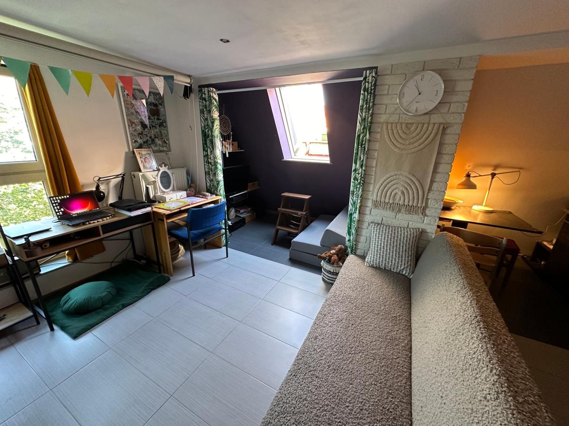 Studio with Sofa Bed