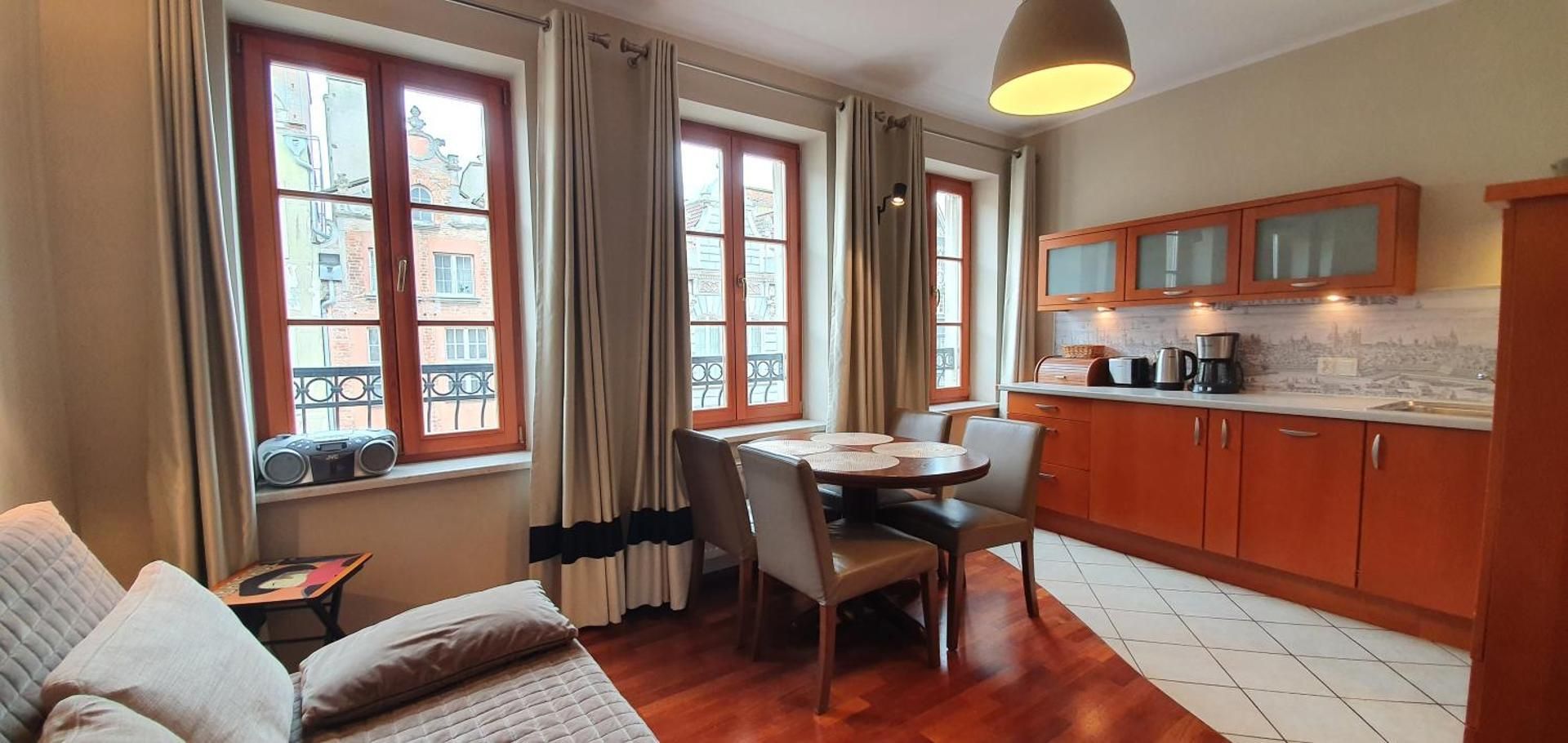 One-Bedroom Comfort Apartment - 16/17 Długa Street