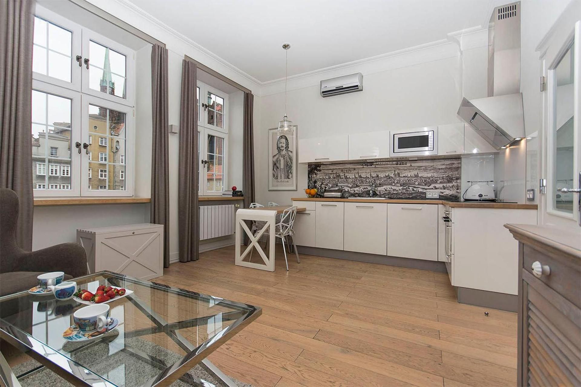 Patio Apartments - Old Town