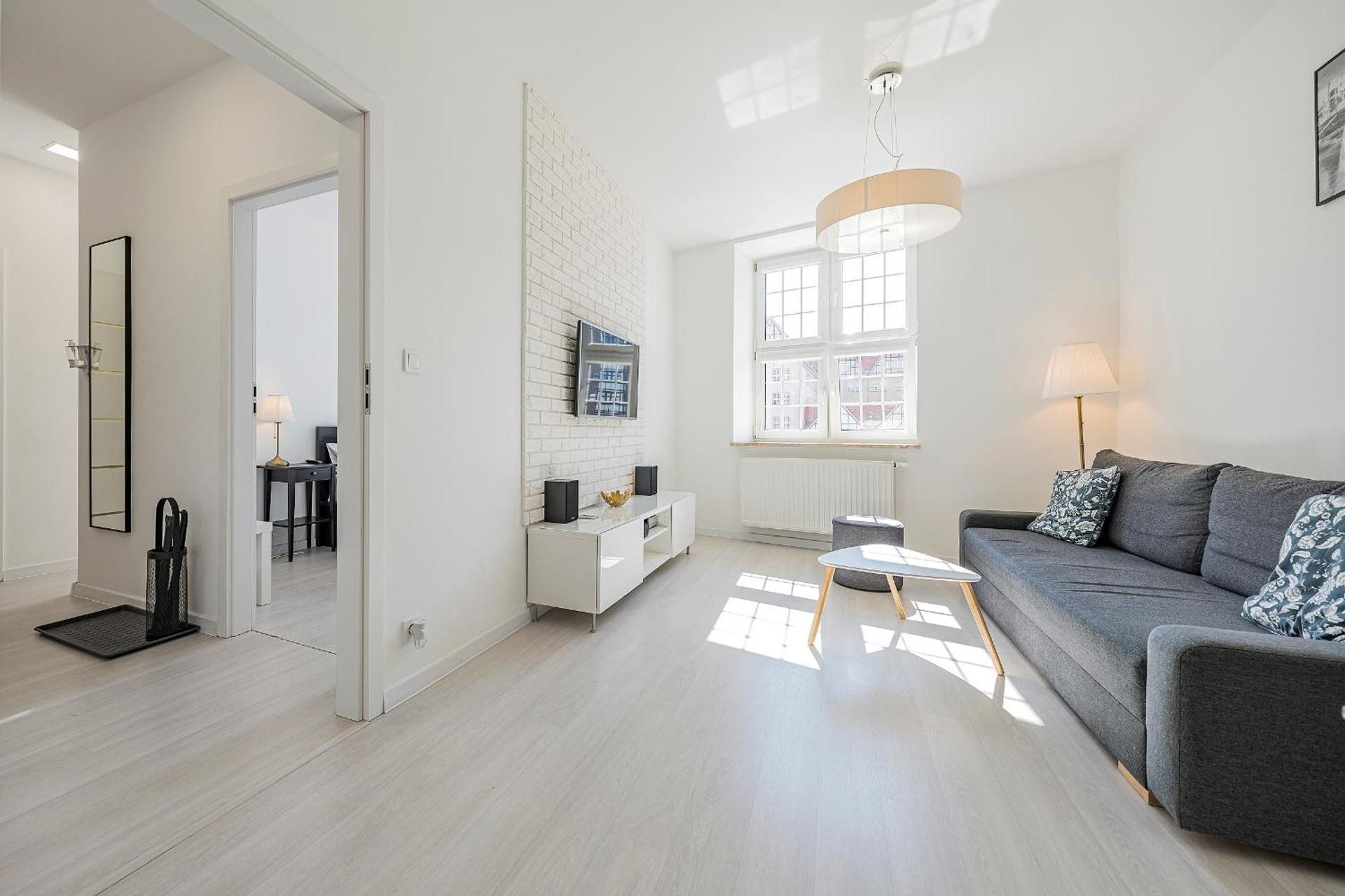 One-Bedroom Apartment with Rivier View