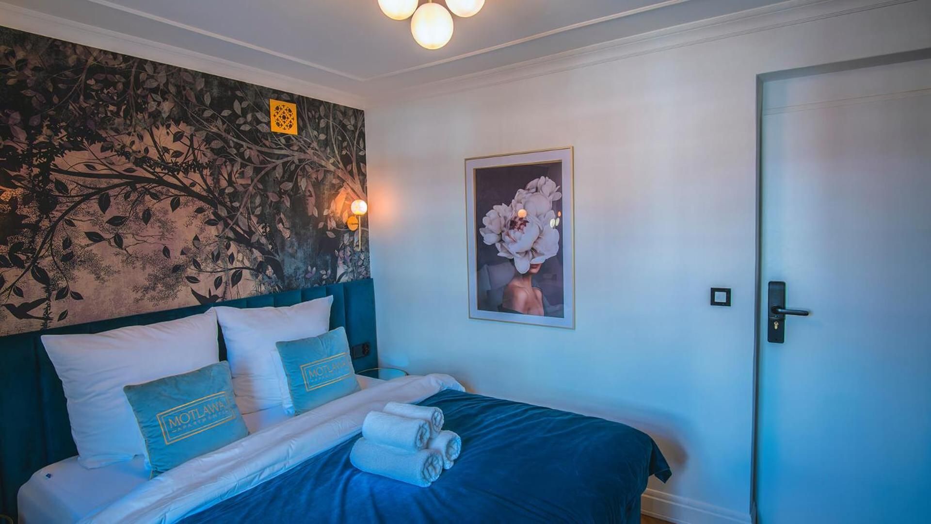 Double or Twin Room with Shared Bathroom