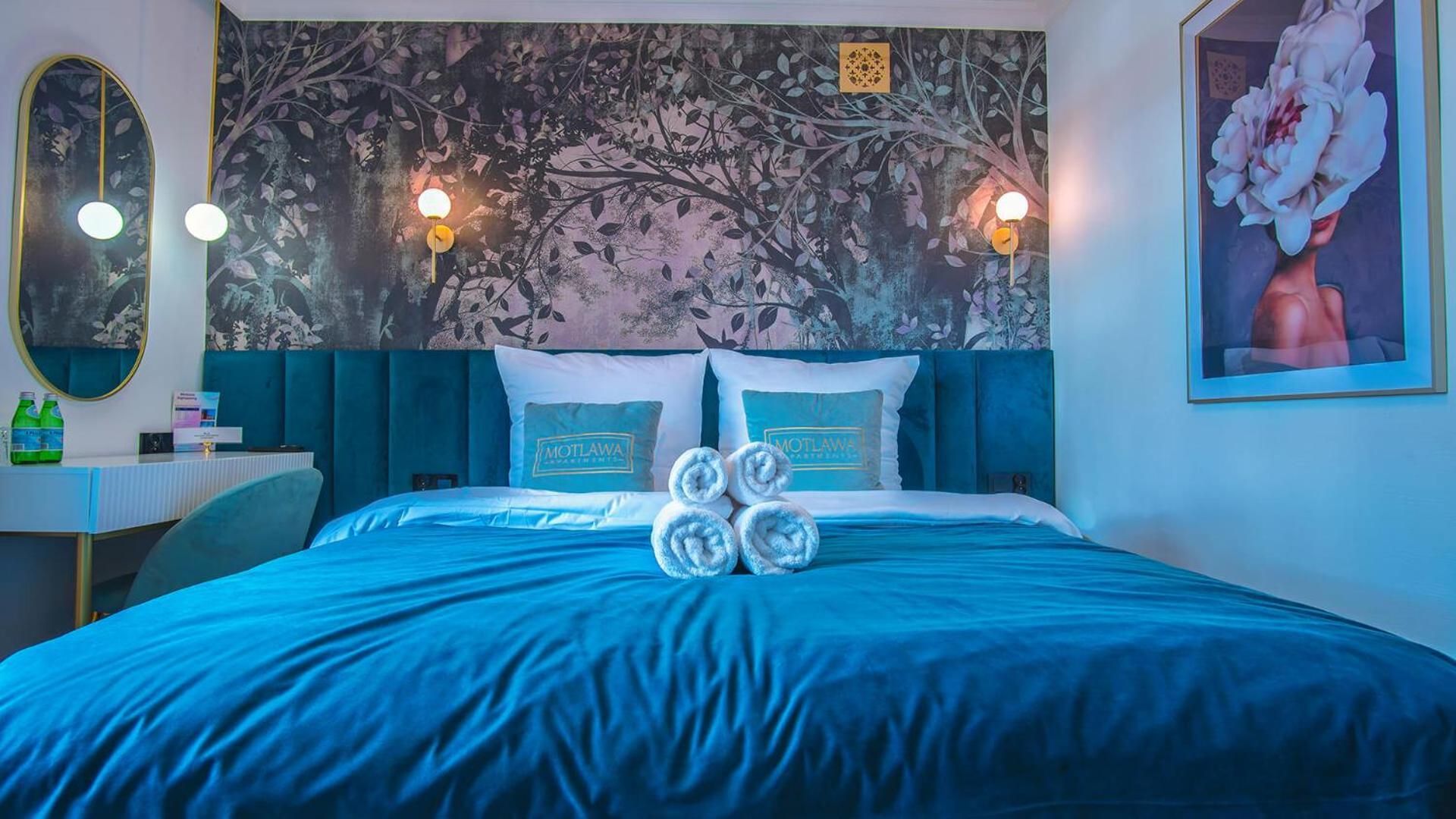 Double or Twin Room with Shared Bathroom