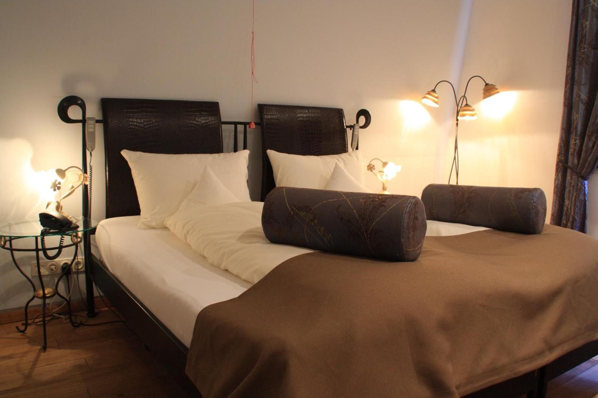 Boutique Room