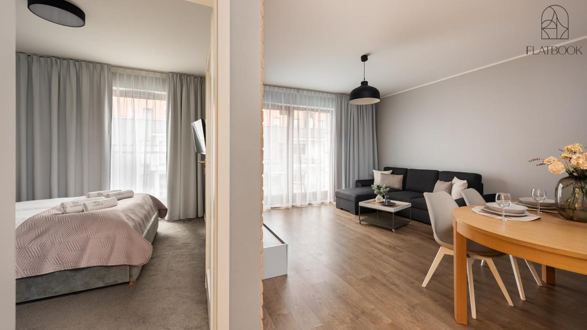 One-Bedroom Apartment with Balcony
