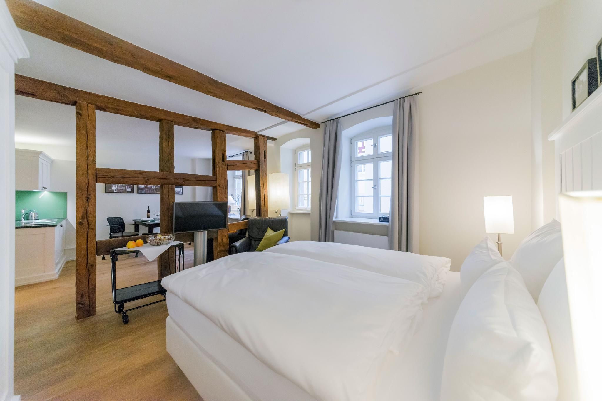 Studio Deluxe Room