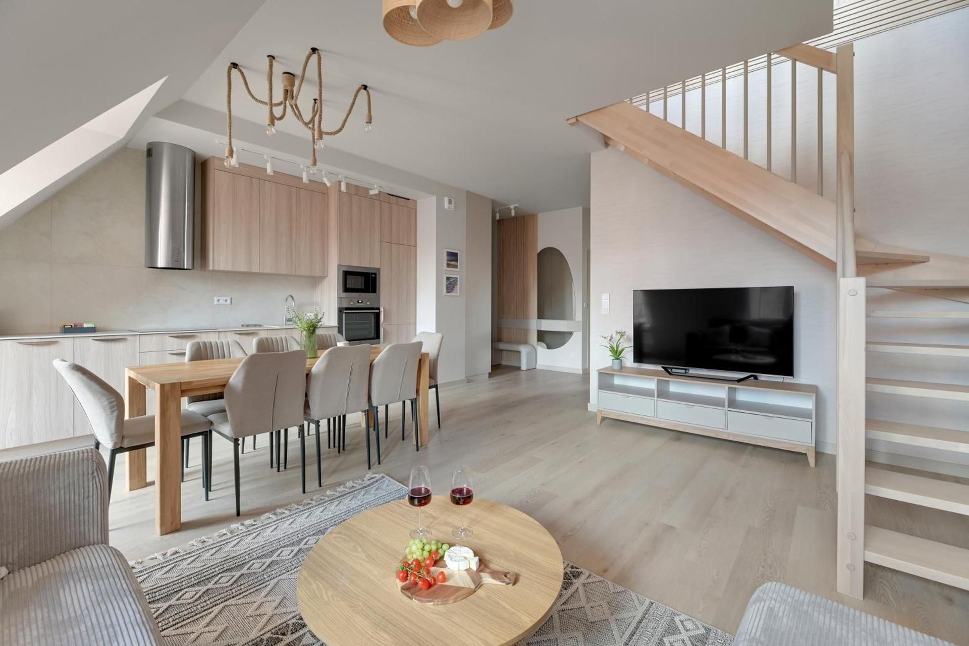 Three-Bedroom Deluxe Apartment