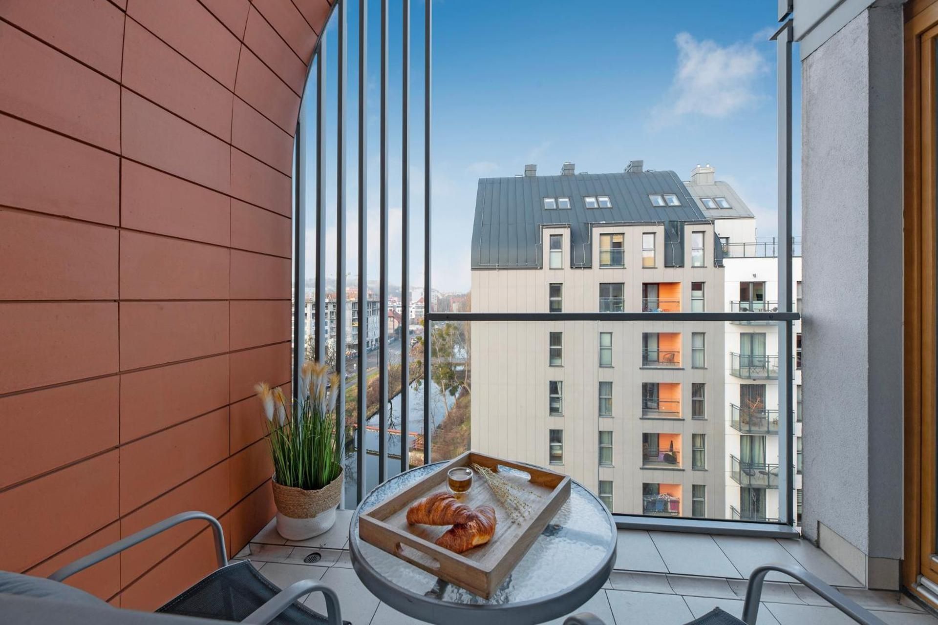 One-Bedroom Deluxe Apartment