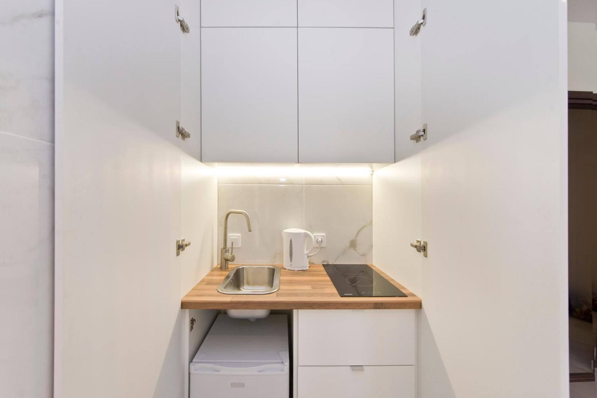 Superior Apartment with Bathtub