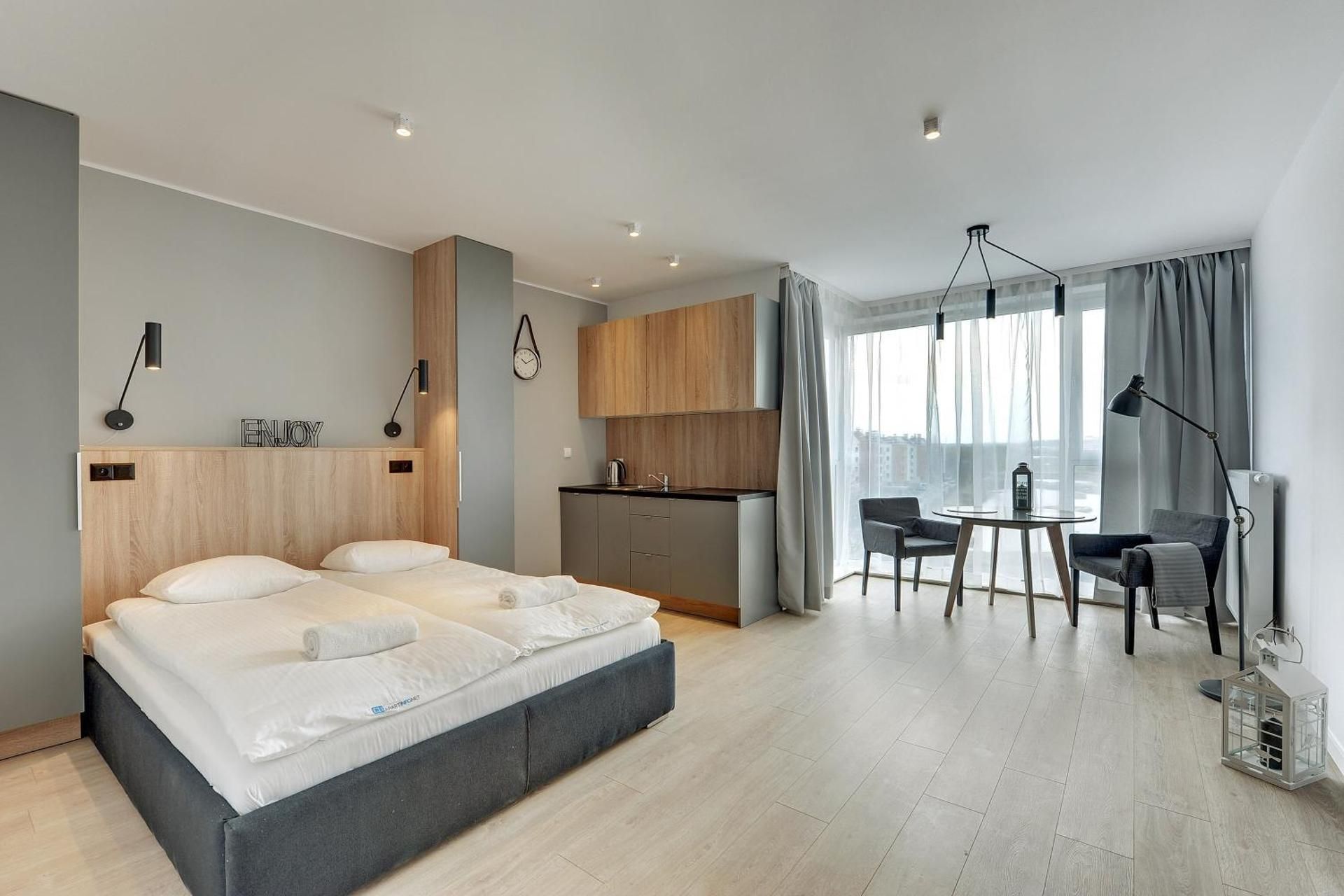 Studio Apartment with River View without Parking (2 Adults)