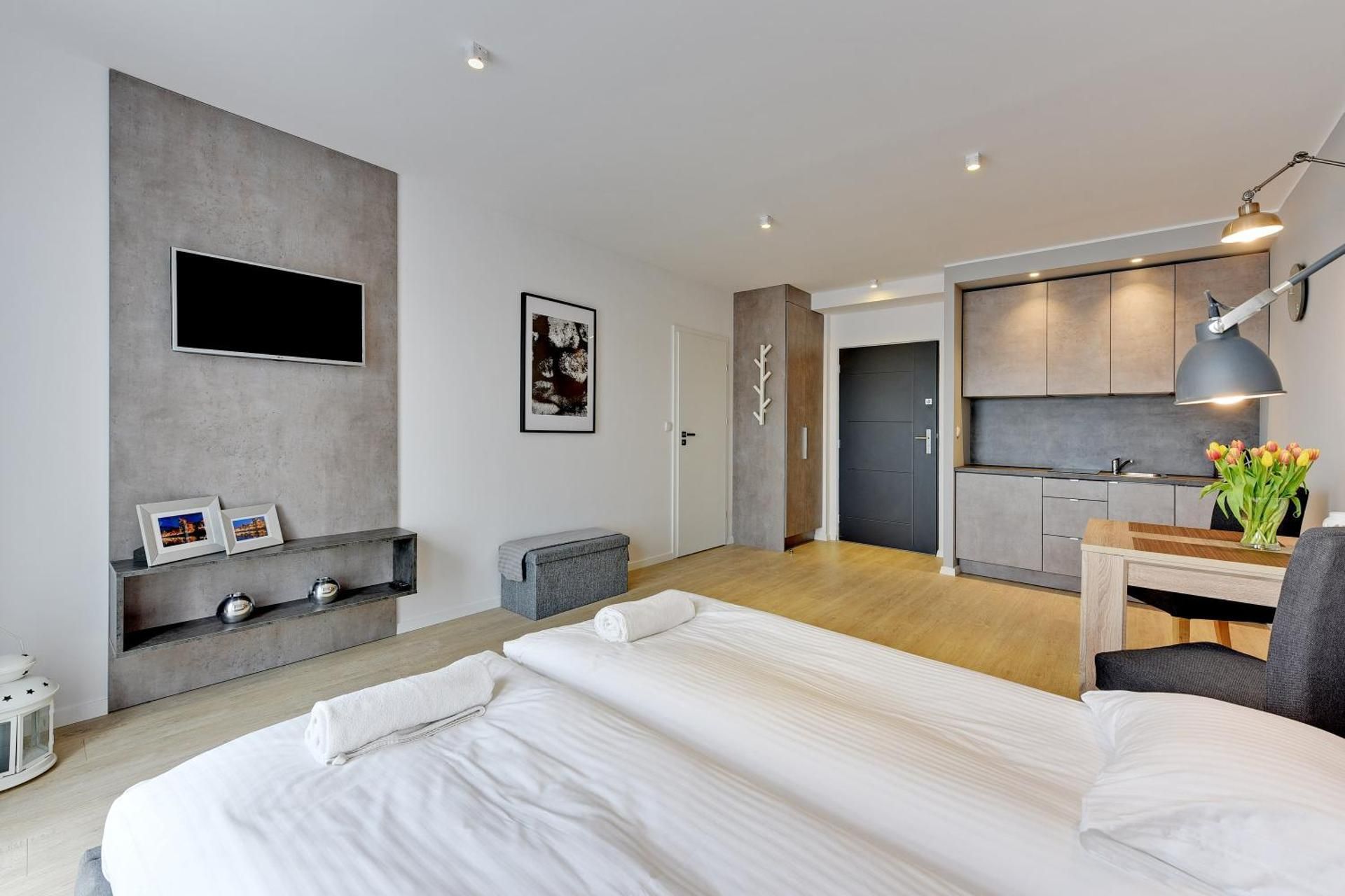 Studio Apartment with River View without Parking