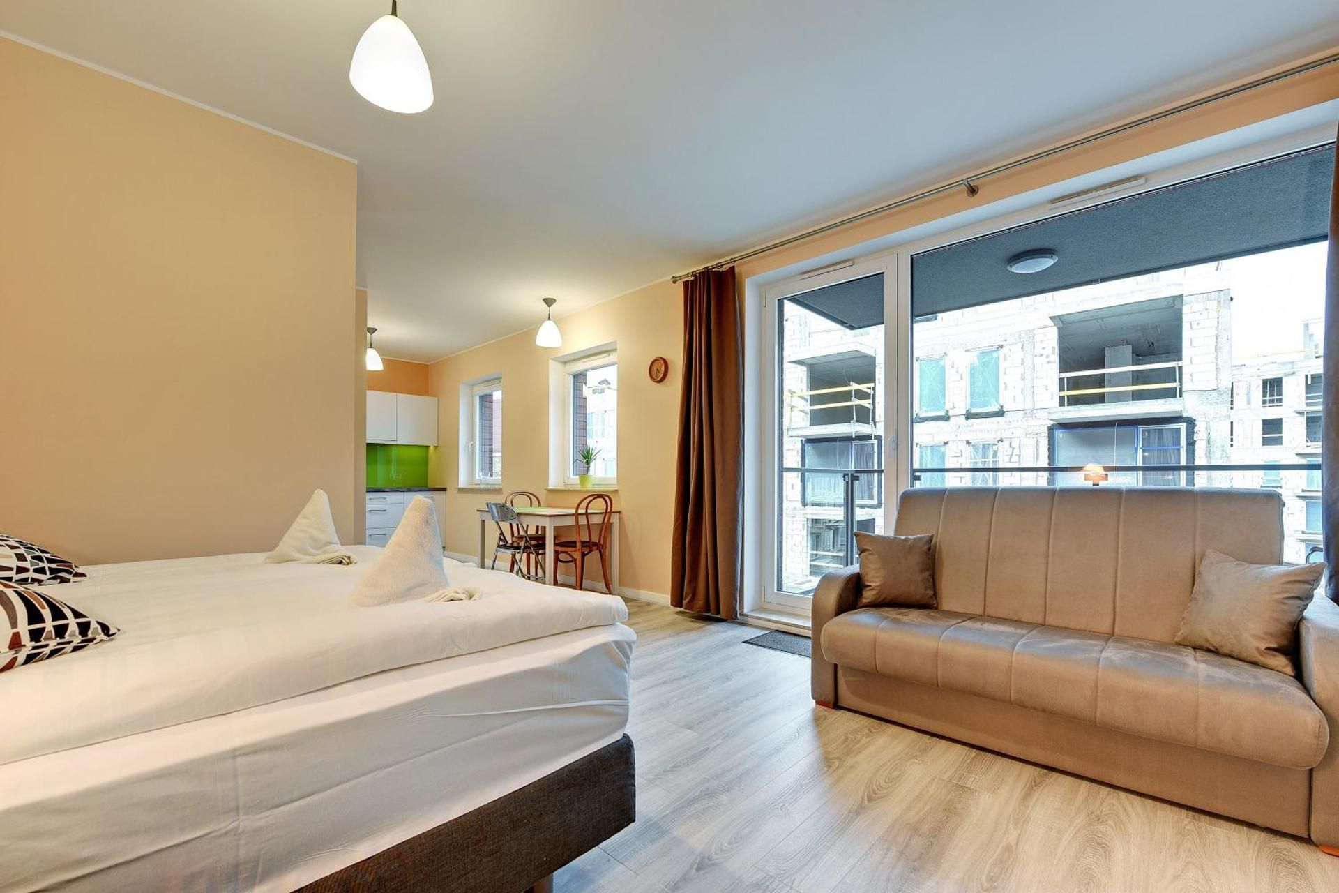 Studio Apartment with Balcony and Parking