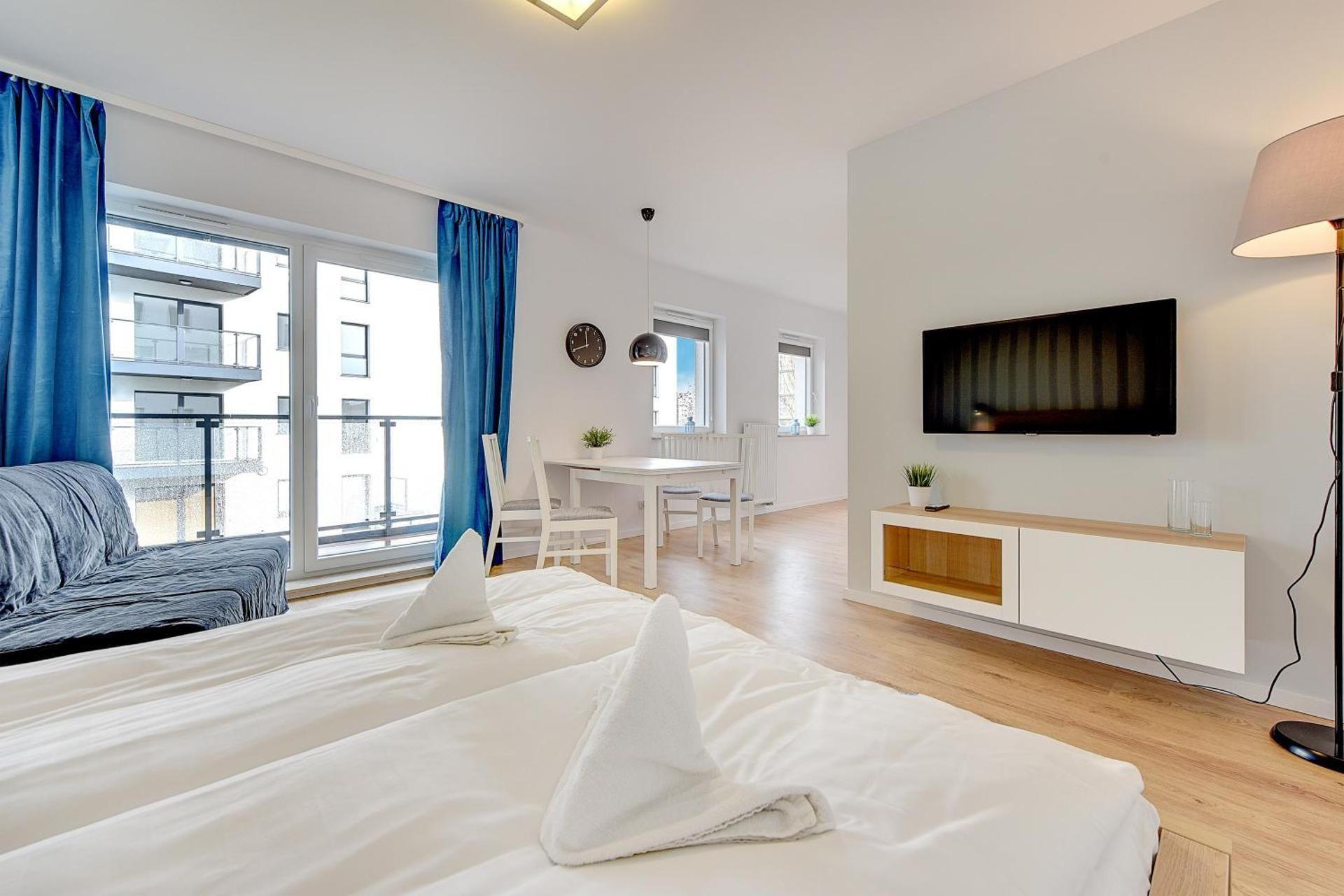 Studio Apartment with Balcony without Parking