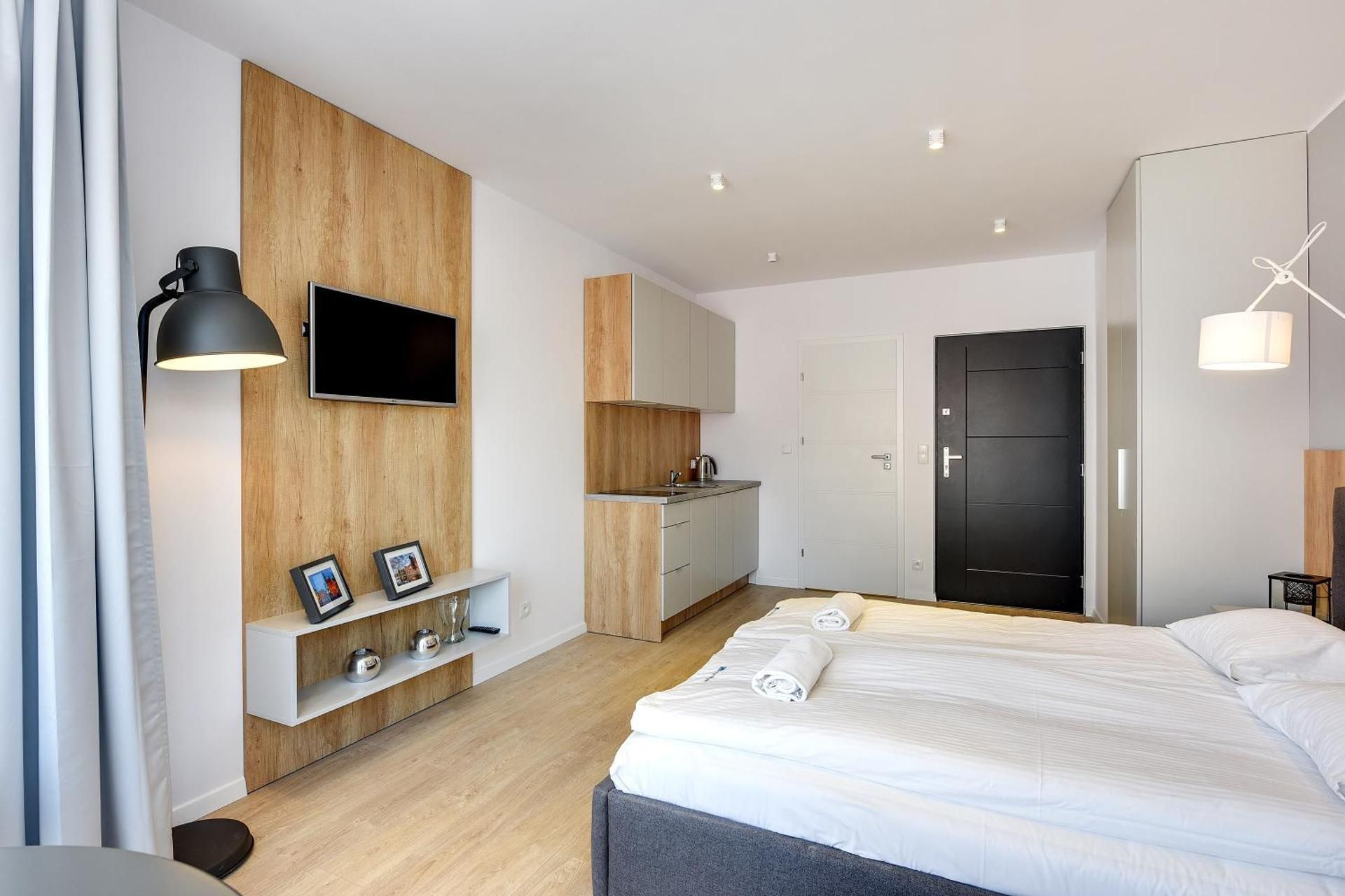 Small Studio without Parking (2 Adults)