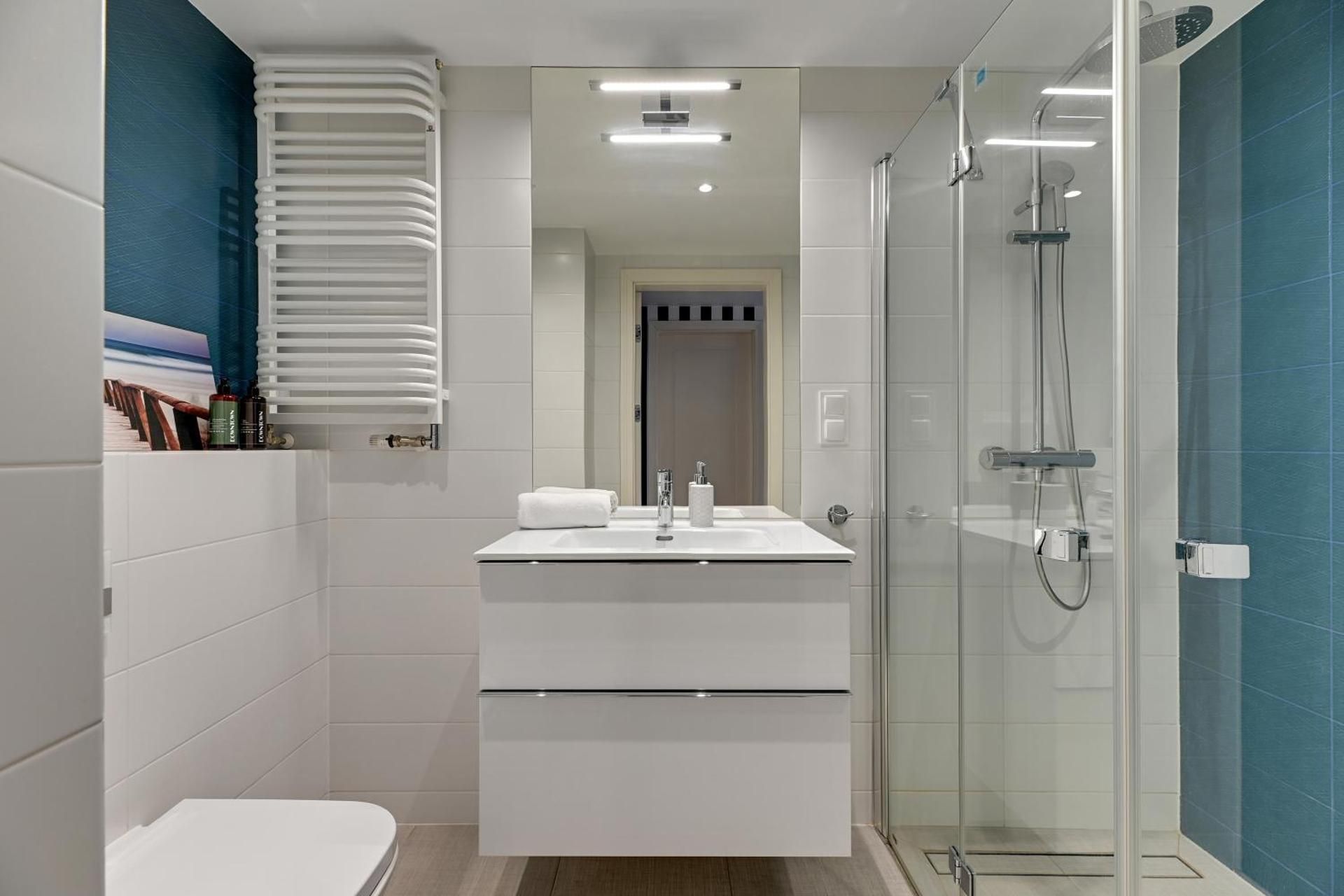 Waterlane Island - Riverview Pool, SPA, Gym & Parking by Downtown Apartments Two-Bedroom Superior Apartment