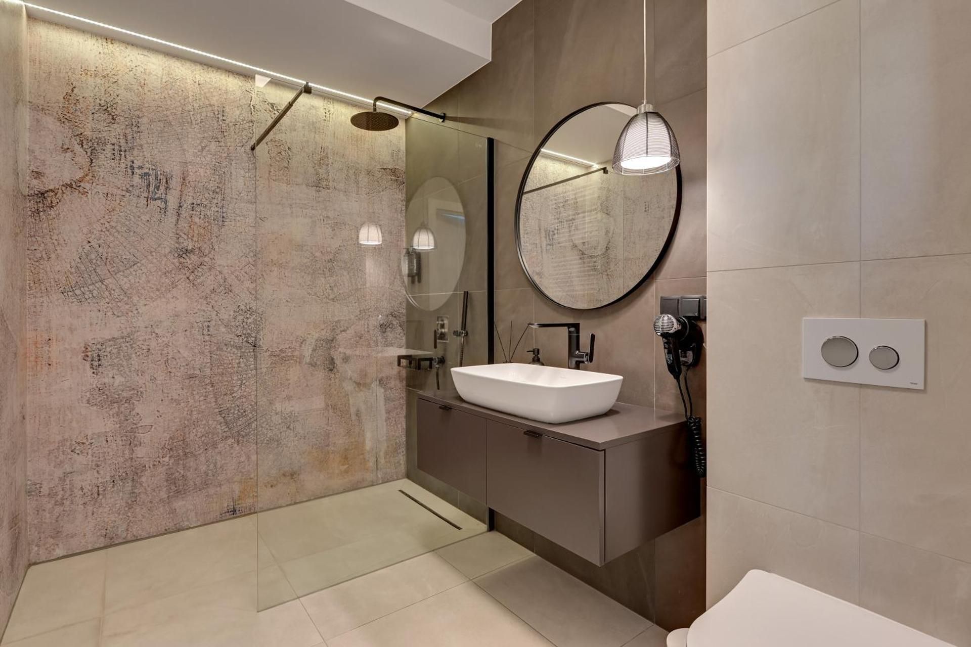 One-Bedroom Apartment with River View