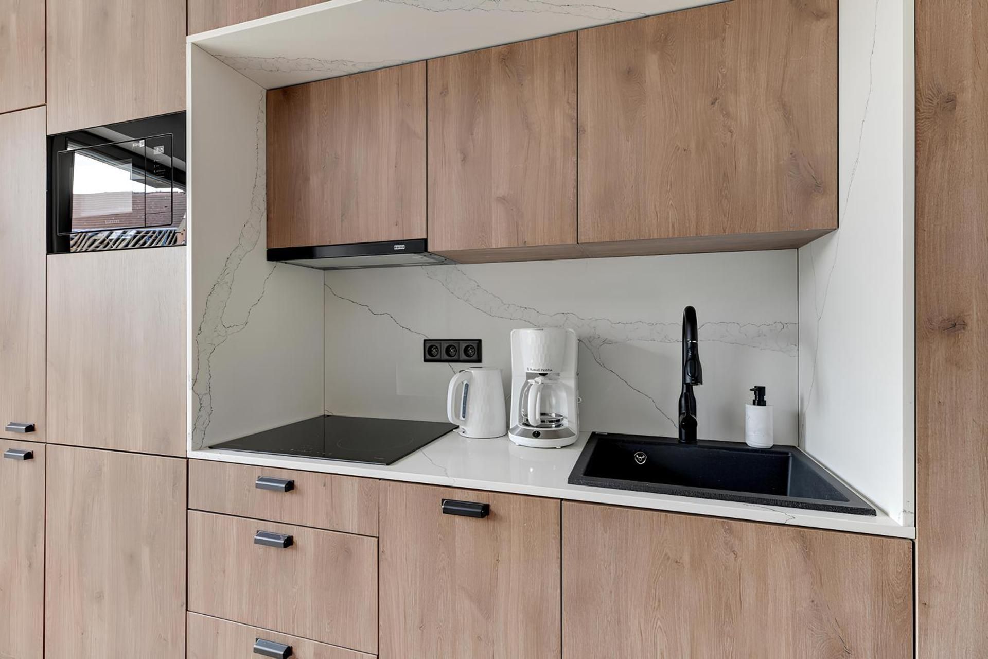 Flatbook - City Center SPA Apartments Grano Residence with Parking Two-Bedroom Apartment 3