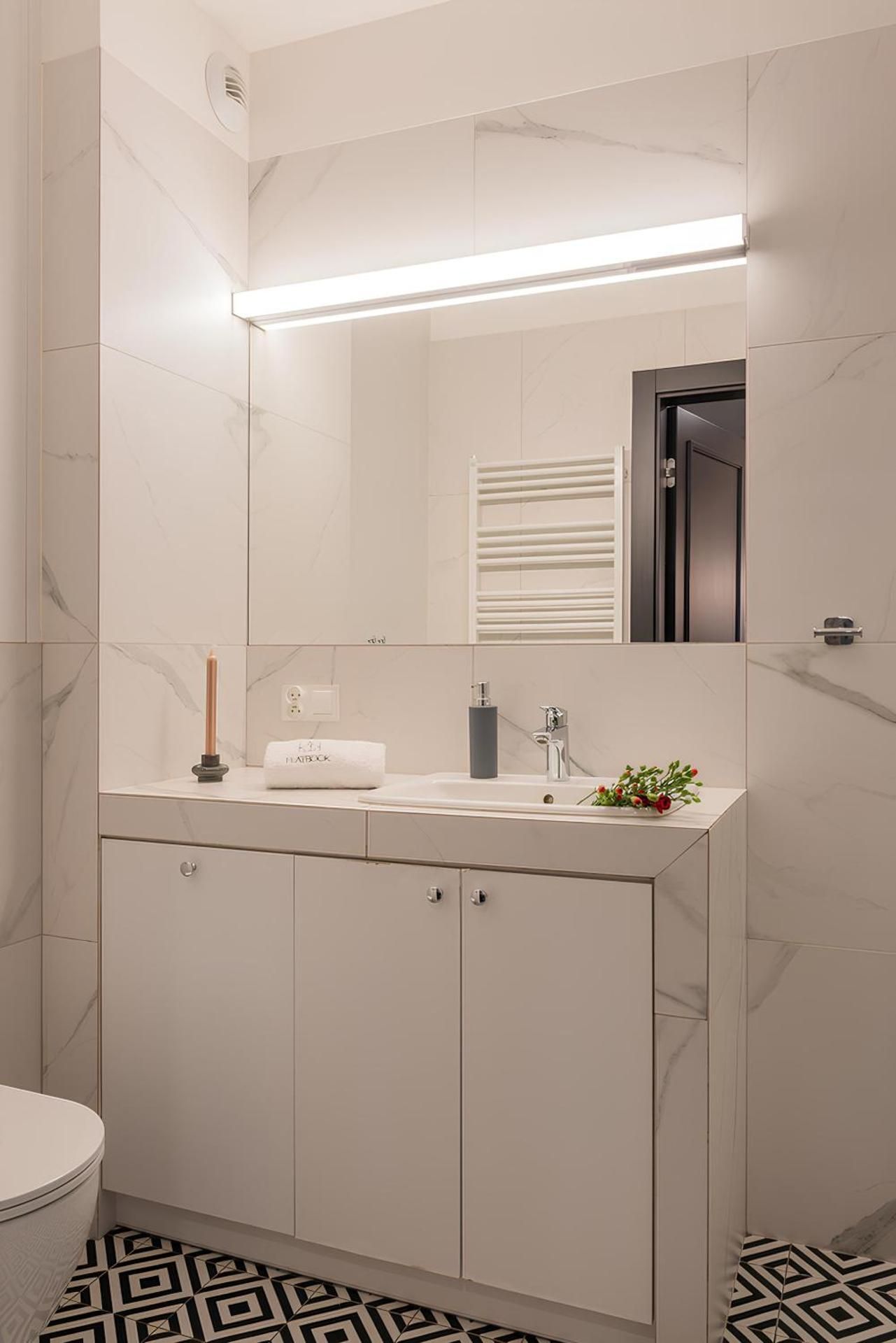 Flatbook - City Center SPA Apartments Grano Residence with Parking One-Bedroom Apartment