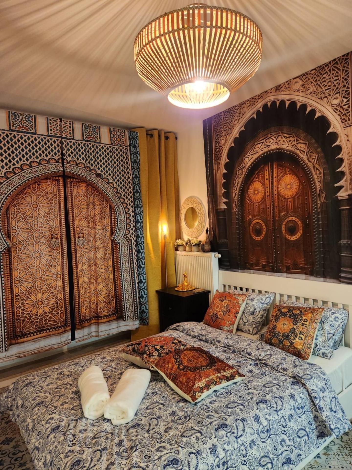 Studio with Spa Bath