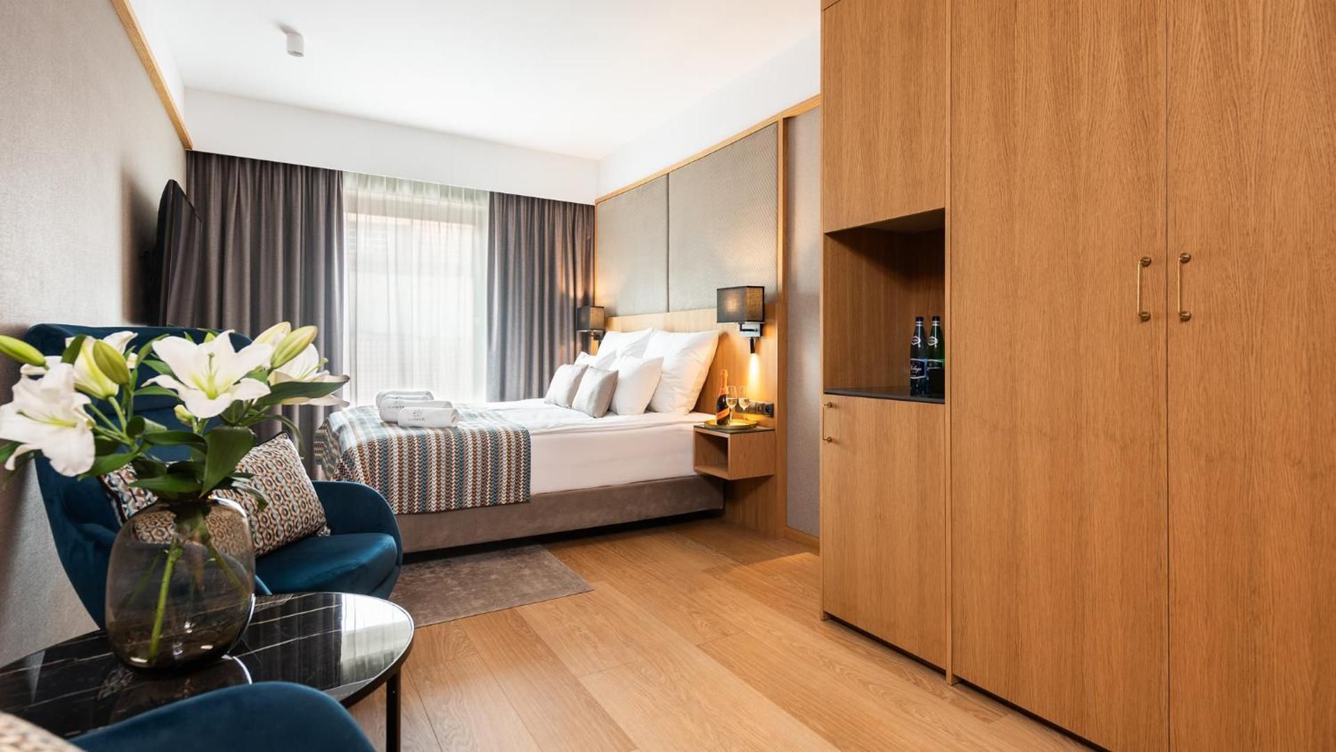 Deluxe Double Studio