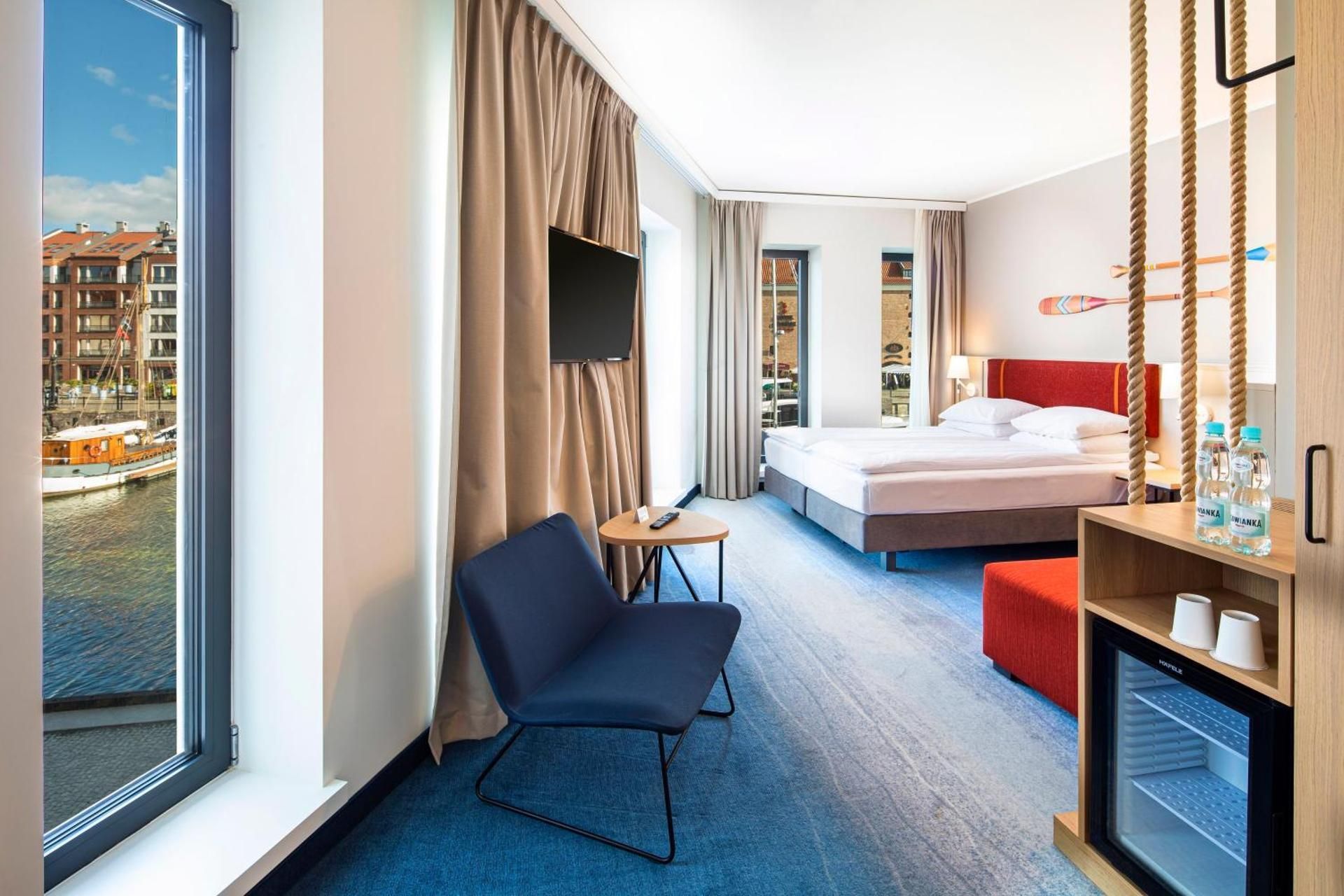 1 Queen Premium Sofa Bed