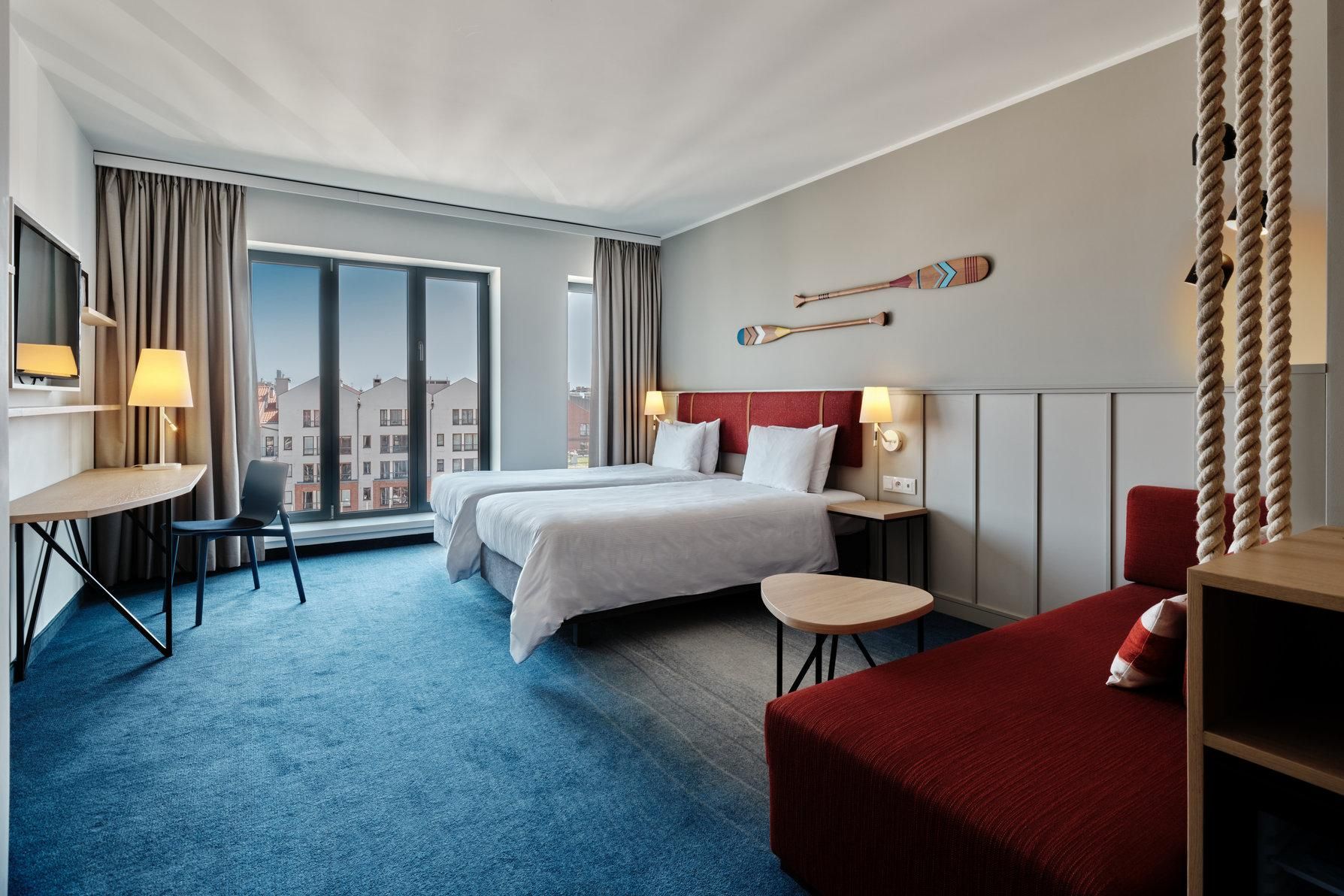 1 Queen Standard Sofa Bed