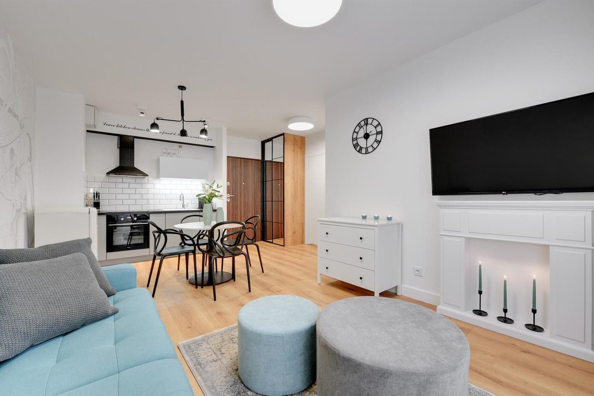 DELUXE APARTMENT