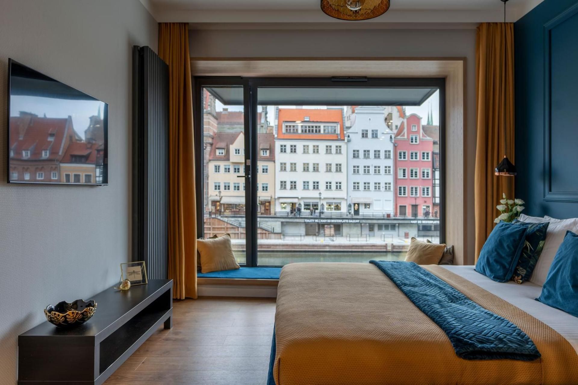 Superior Apartment with City View