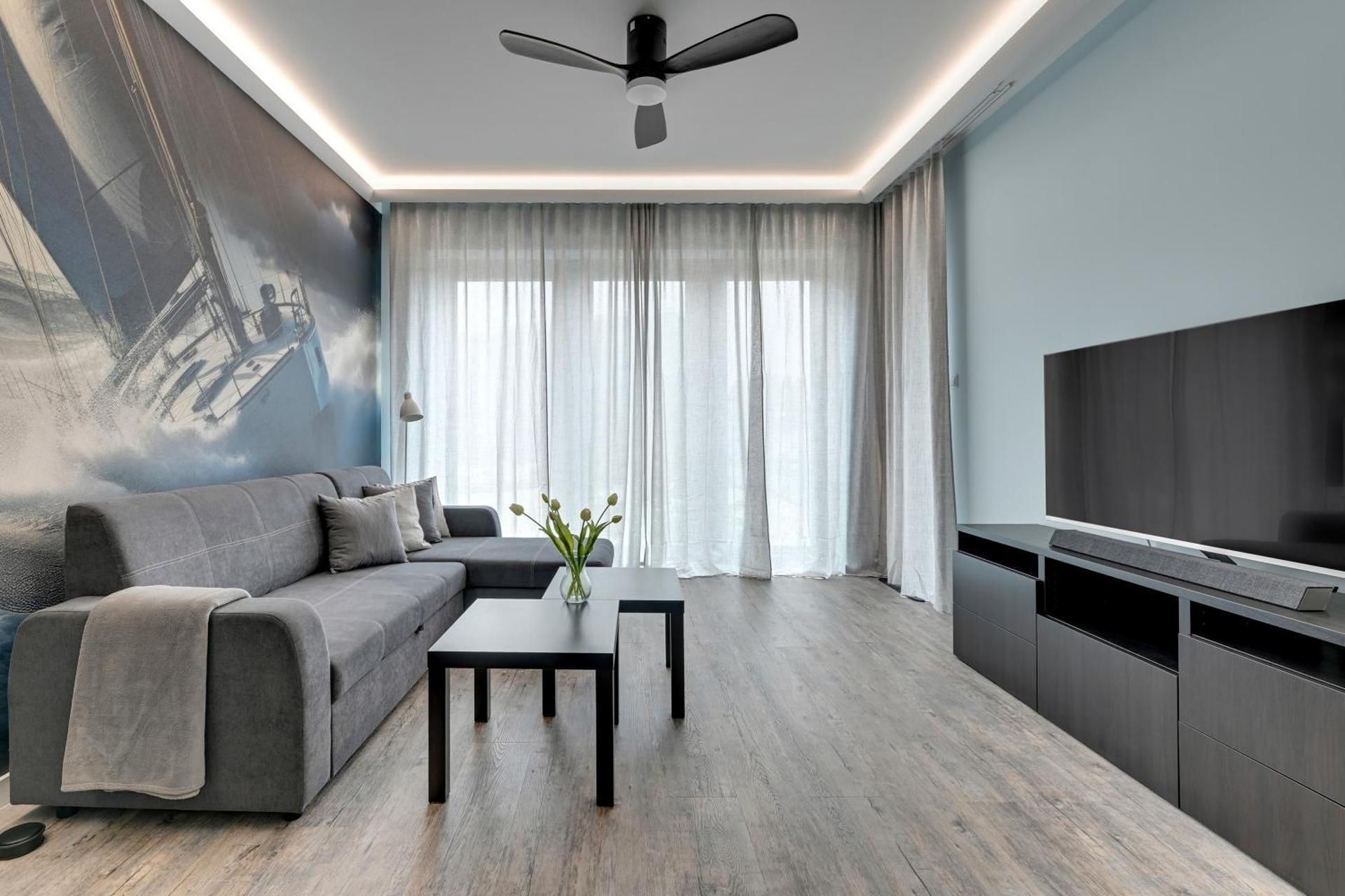 One-Bedroom Apartment
