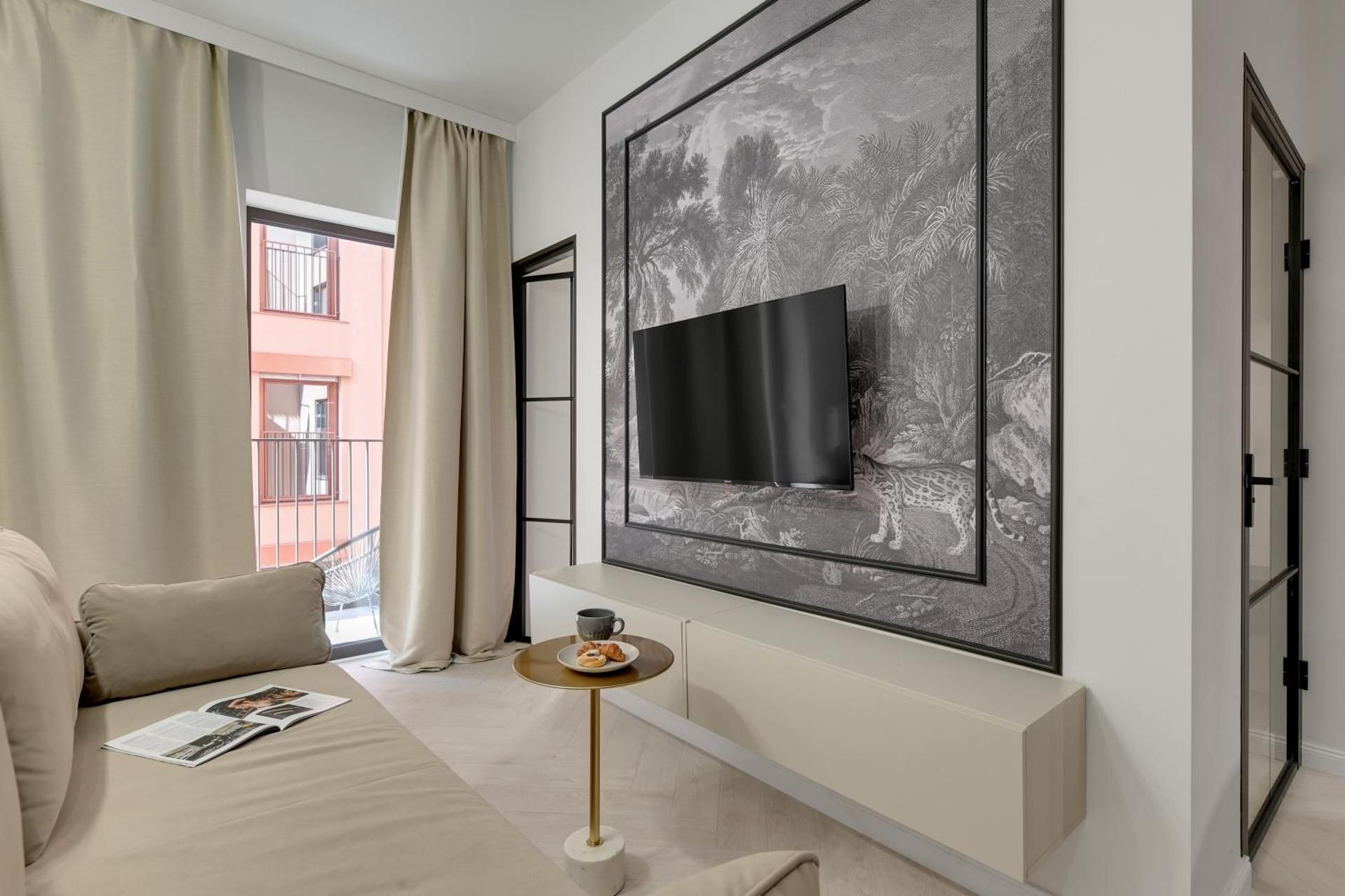 One-Bedroom Apartment with Balcony