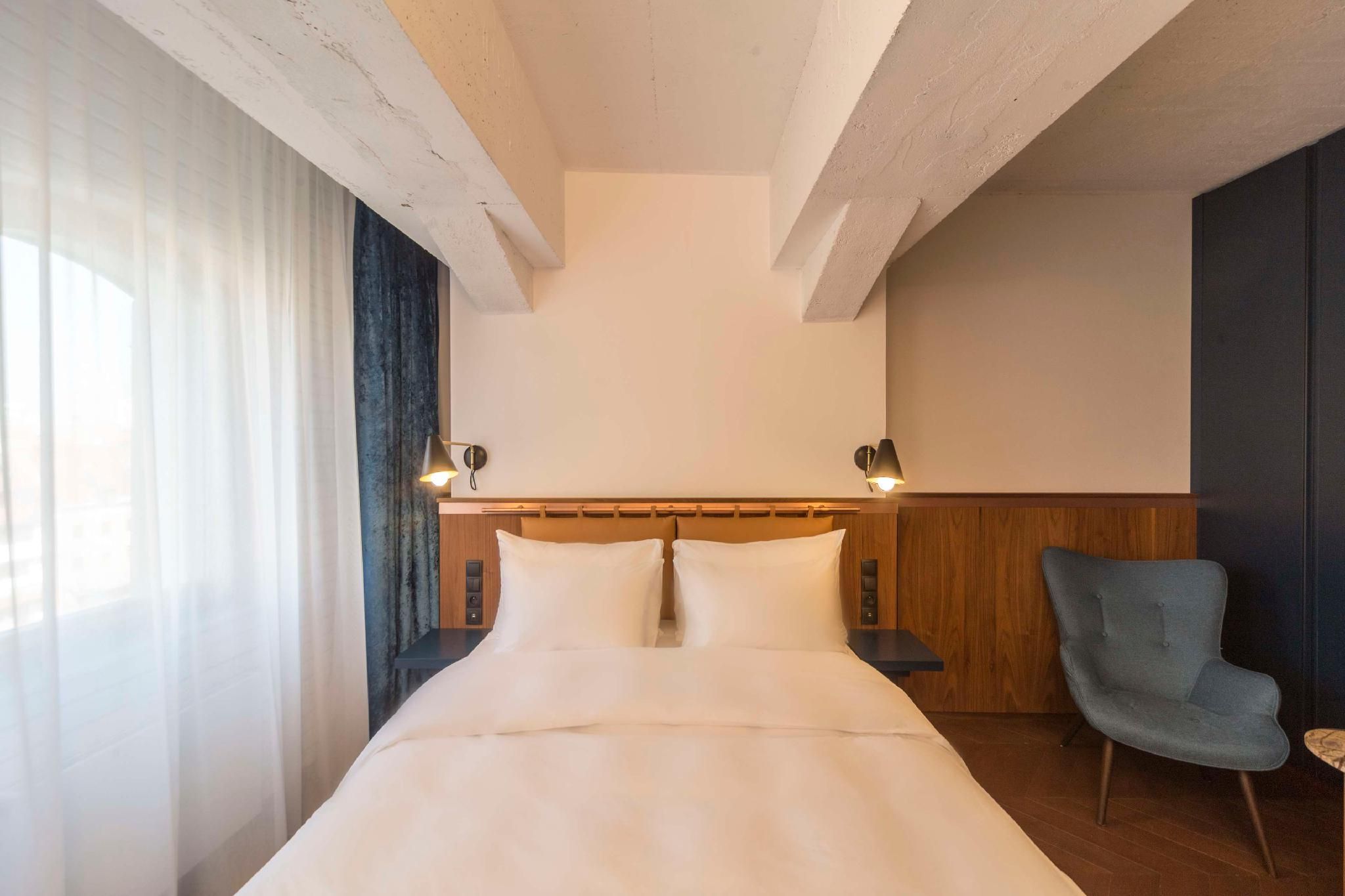 Superior Room-Old Granary-River View