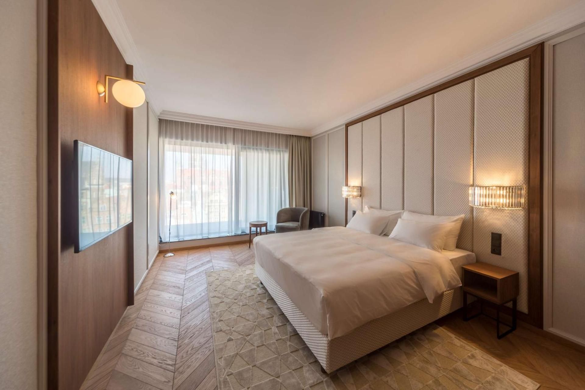 Presidential Suite - RV & Spa Access