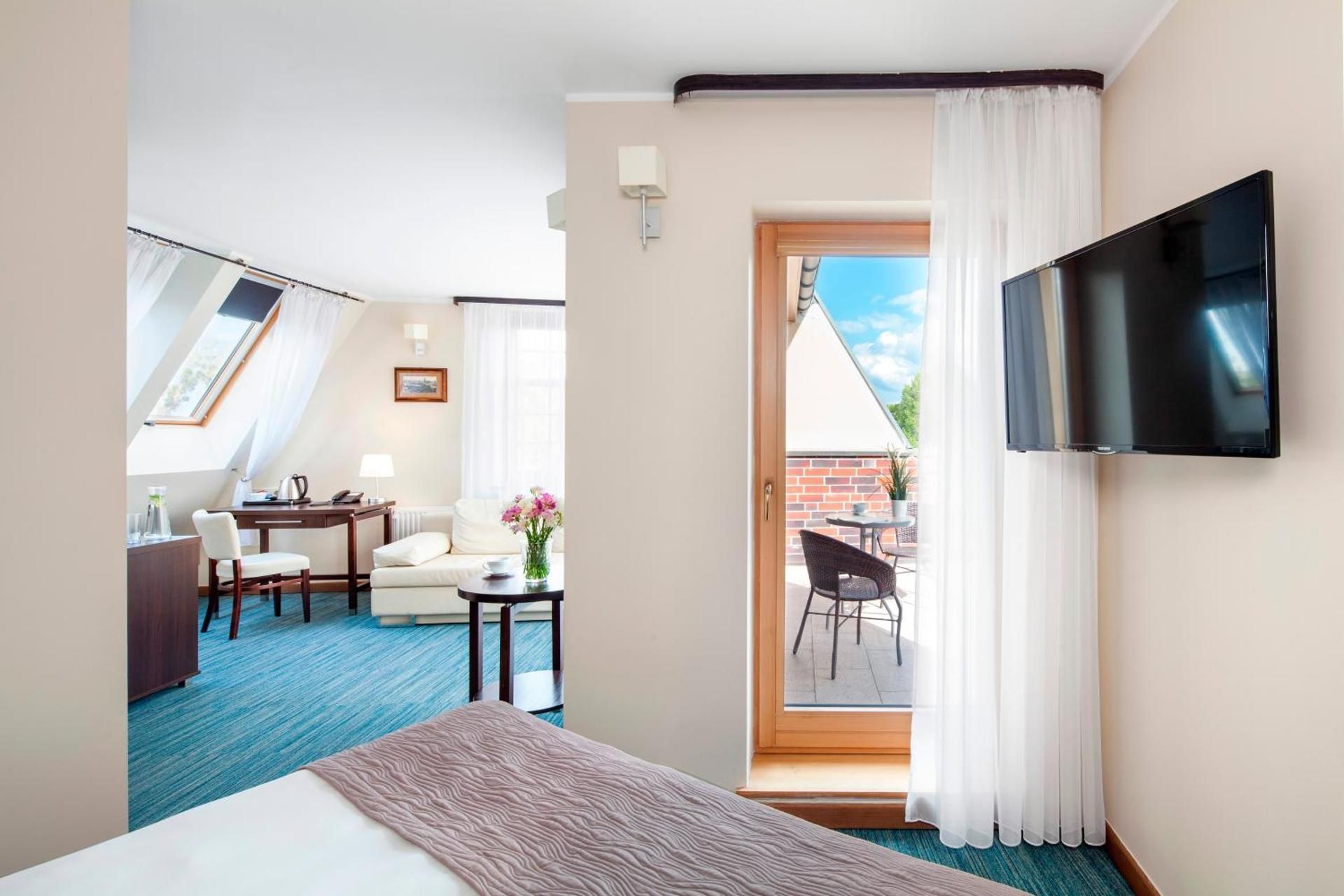 Deluxe Double or Twin Room with Balcony