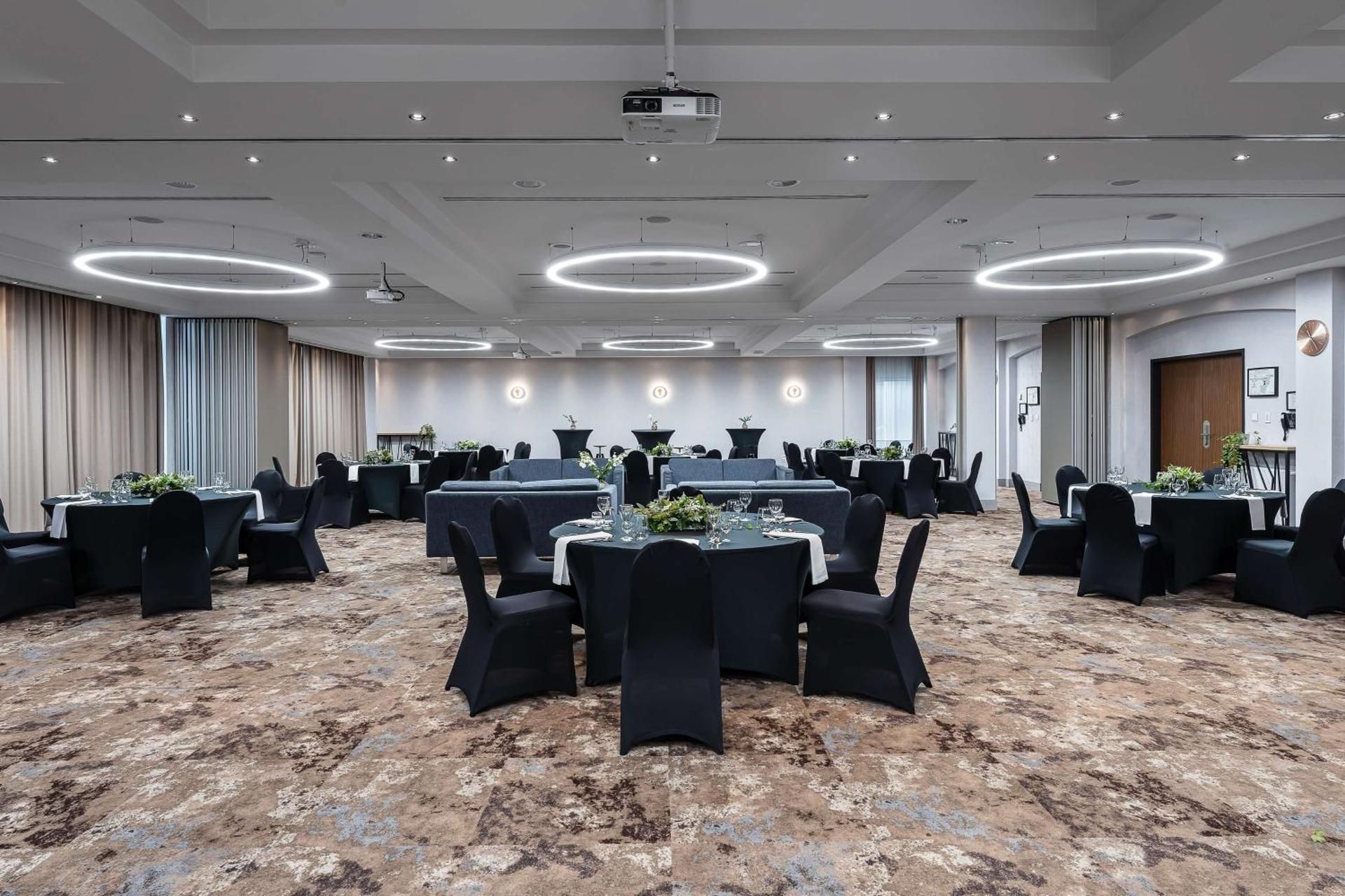 meeting room / ballrooms