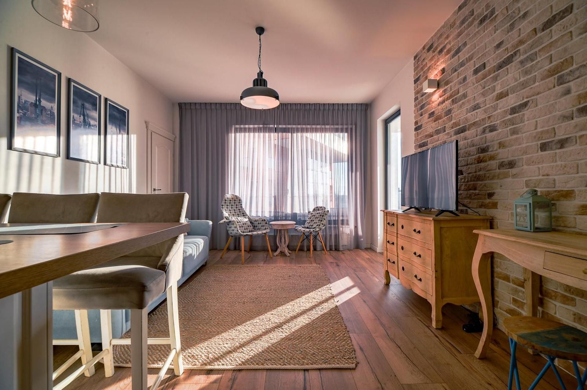 Superior One-Bedroom Apartment
