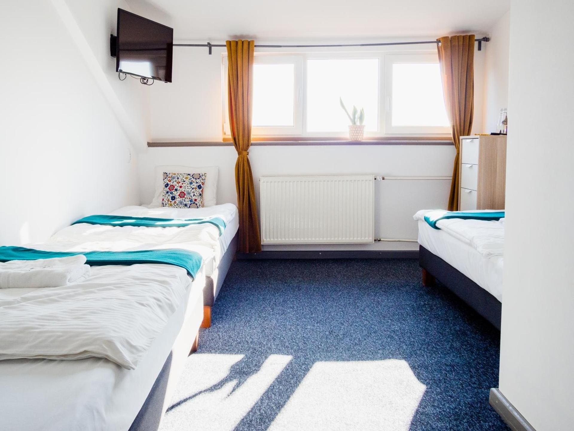 Triple Room with Lake View