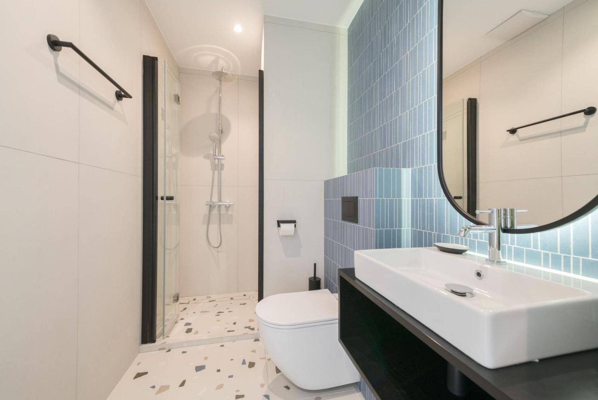 Studio Apartment with Queen Bed