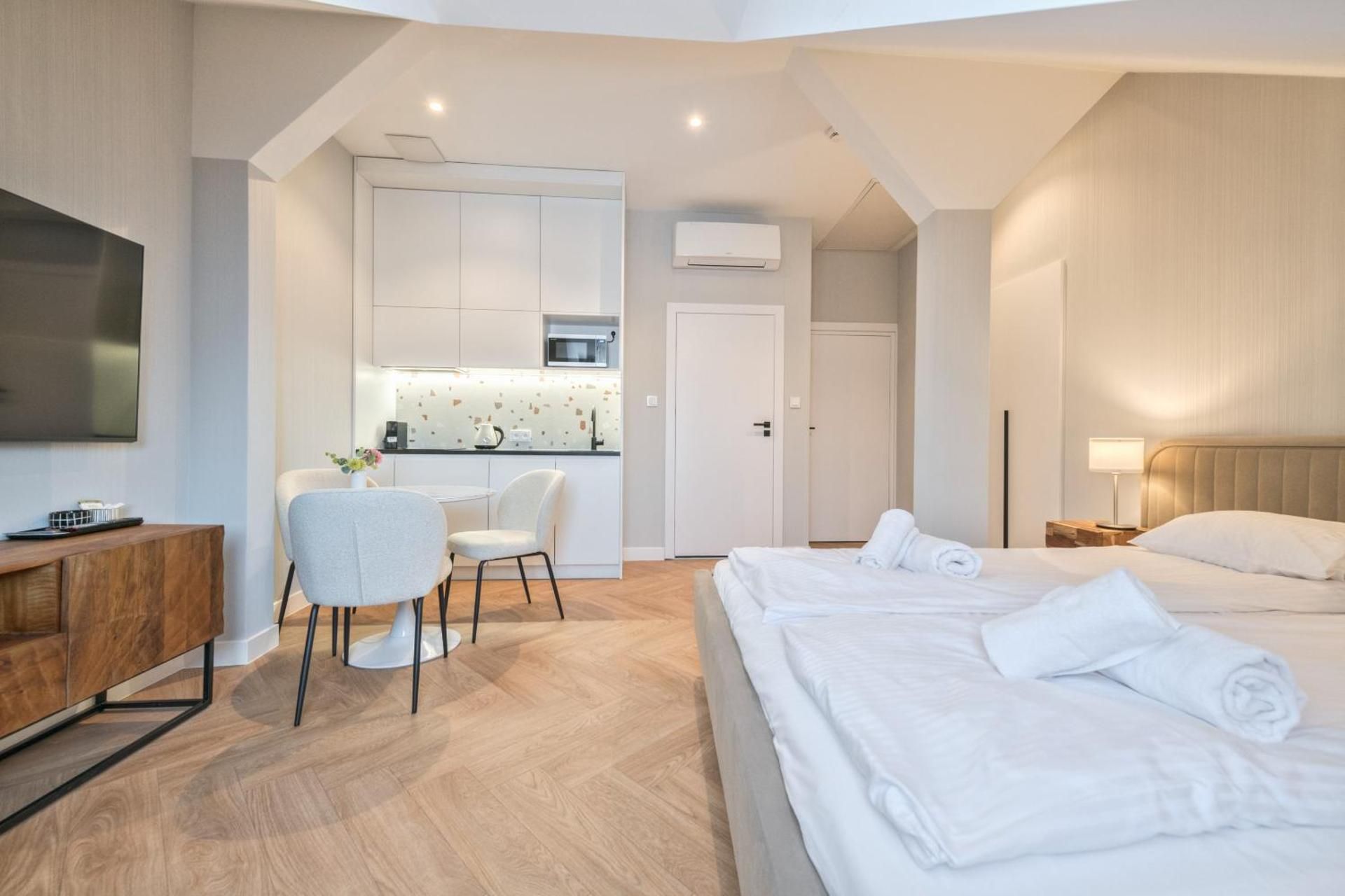Superior Apartment