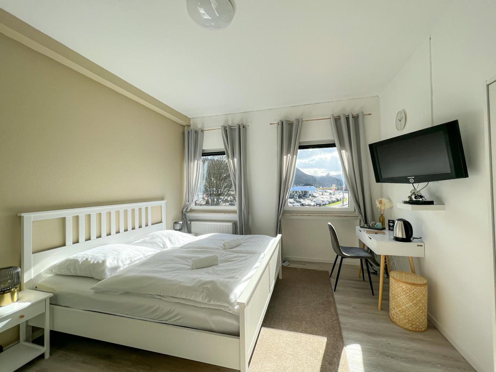 Double Room with Private Bathroom