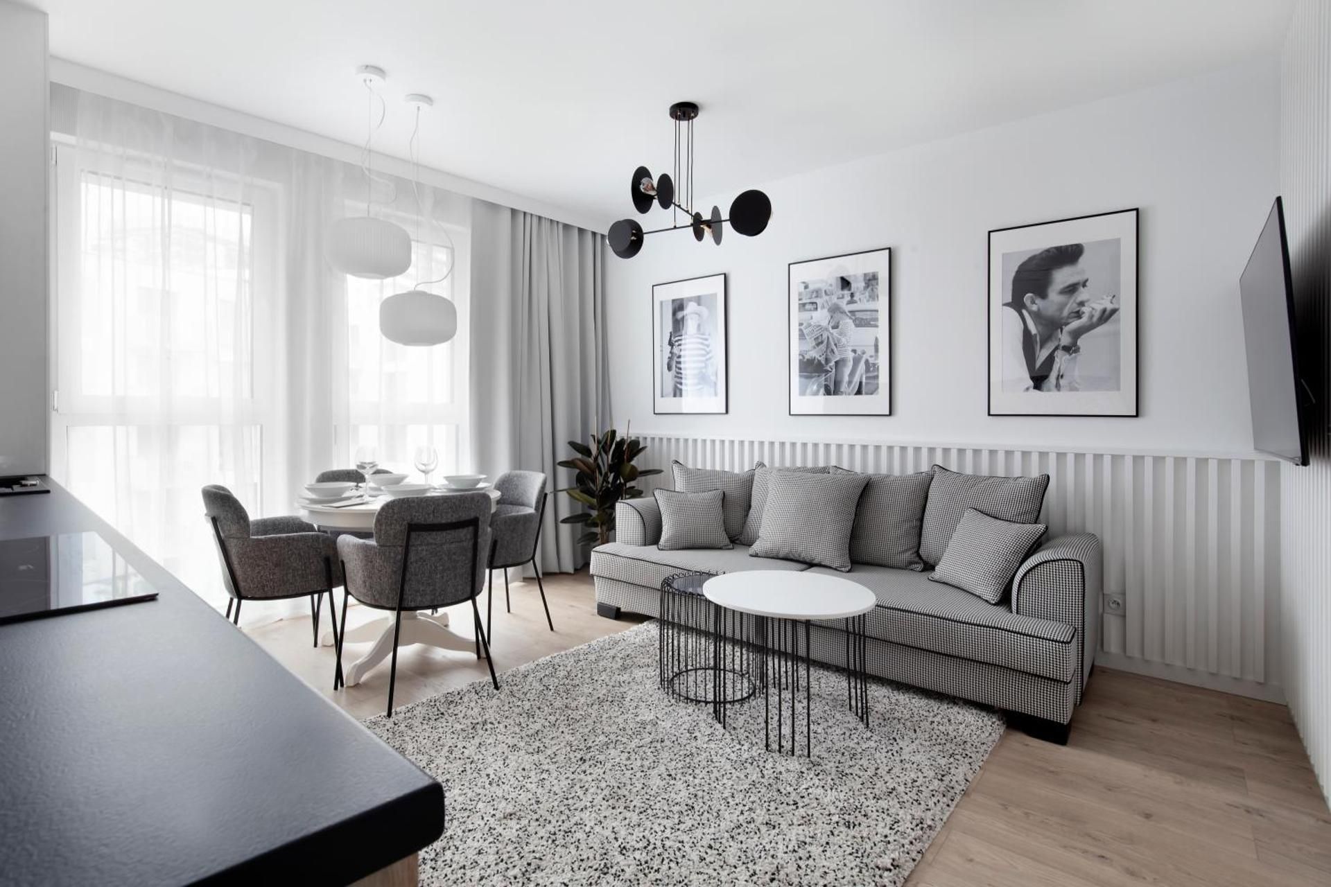 Deluxe Apartment