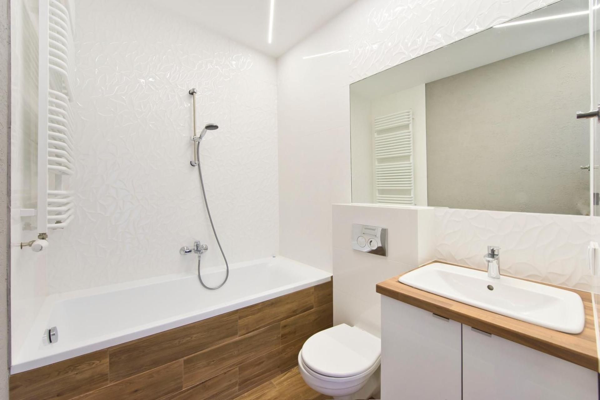 One-Bedroom Apartment 94