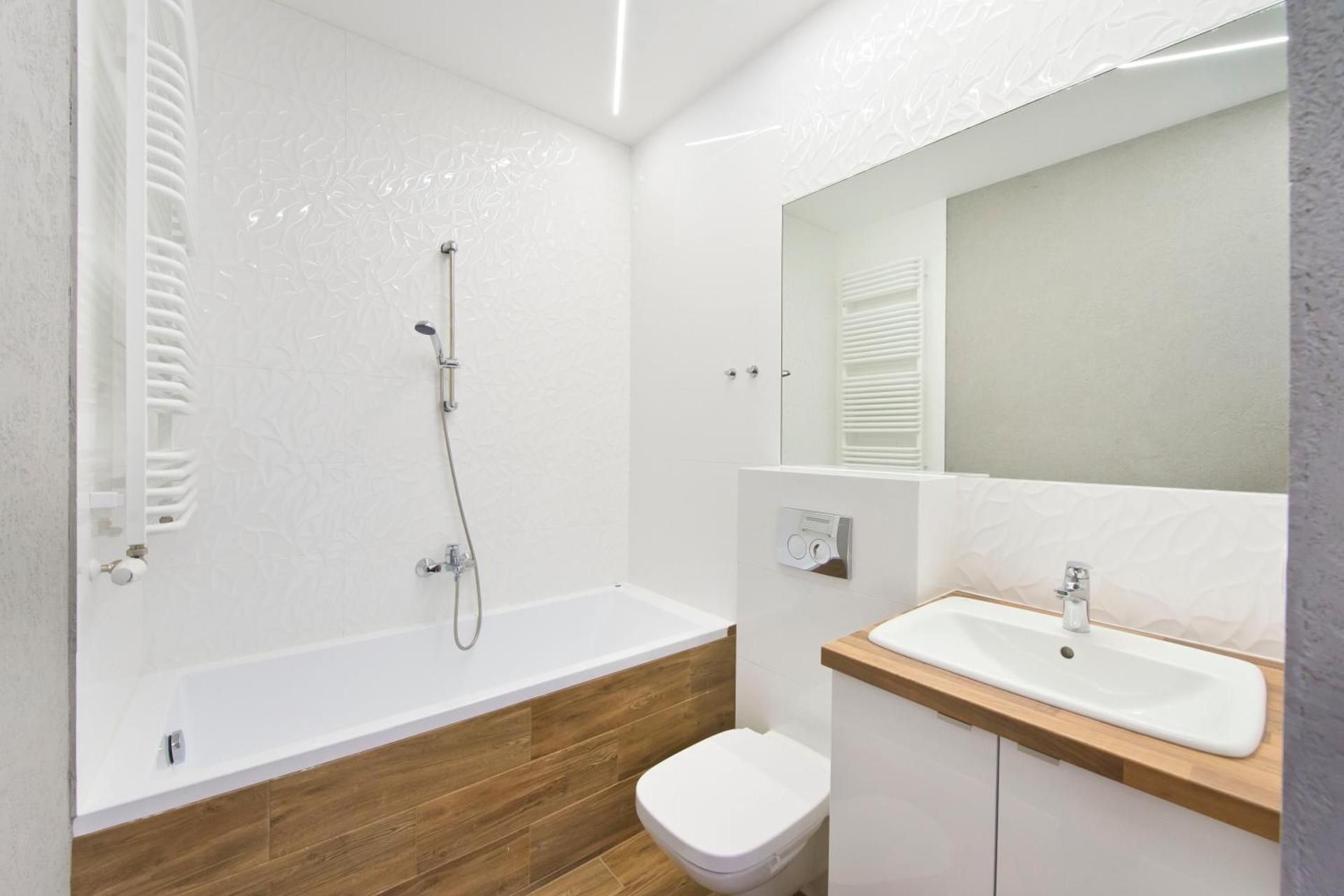 One-Bedroom Apartment 84