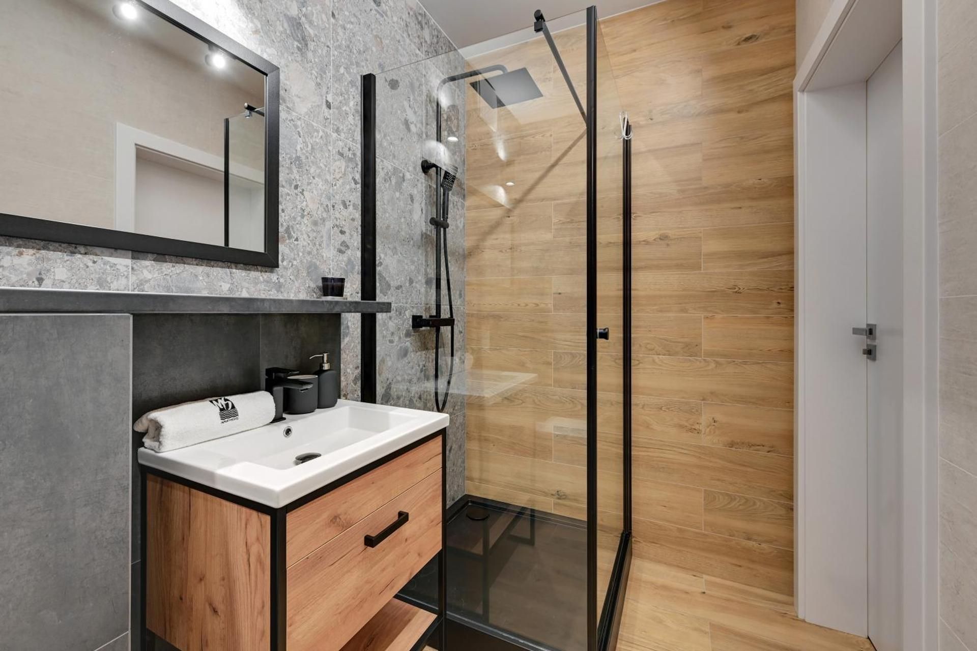 Large Double Room