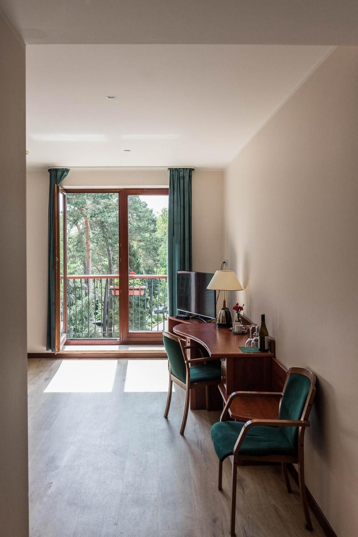 Deluxe Family Suite