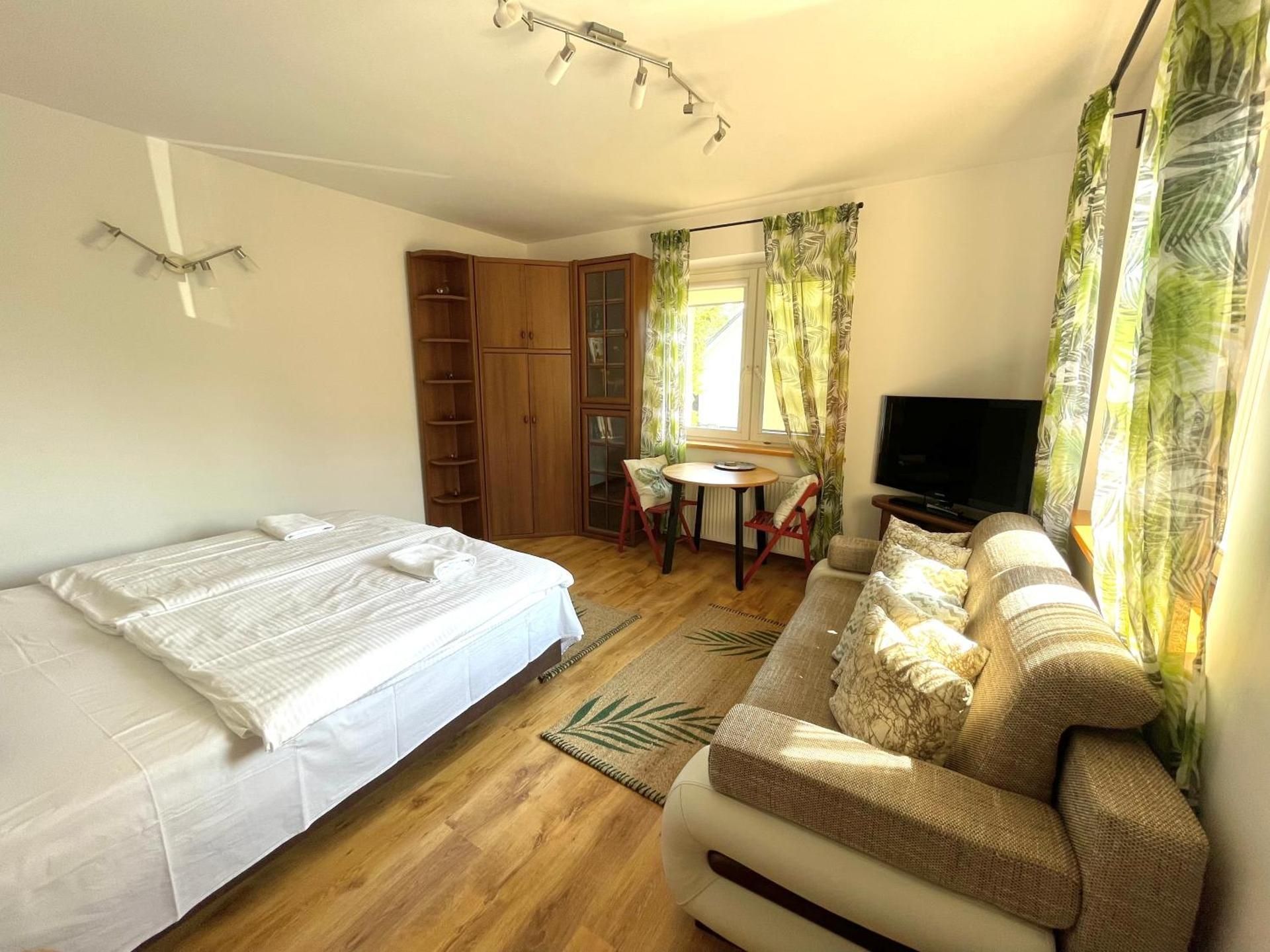 Quadruple Room with Shared Bathroom