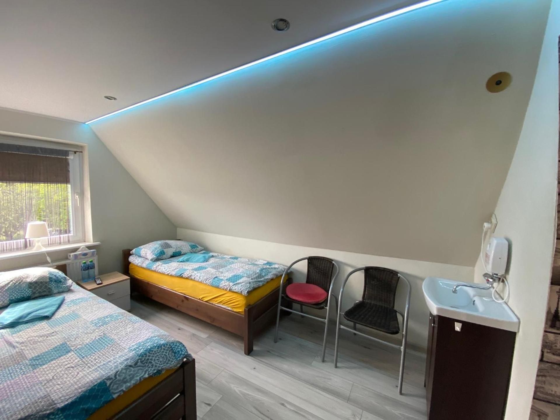 Quintuple Room
