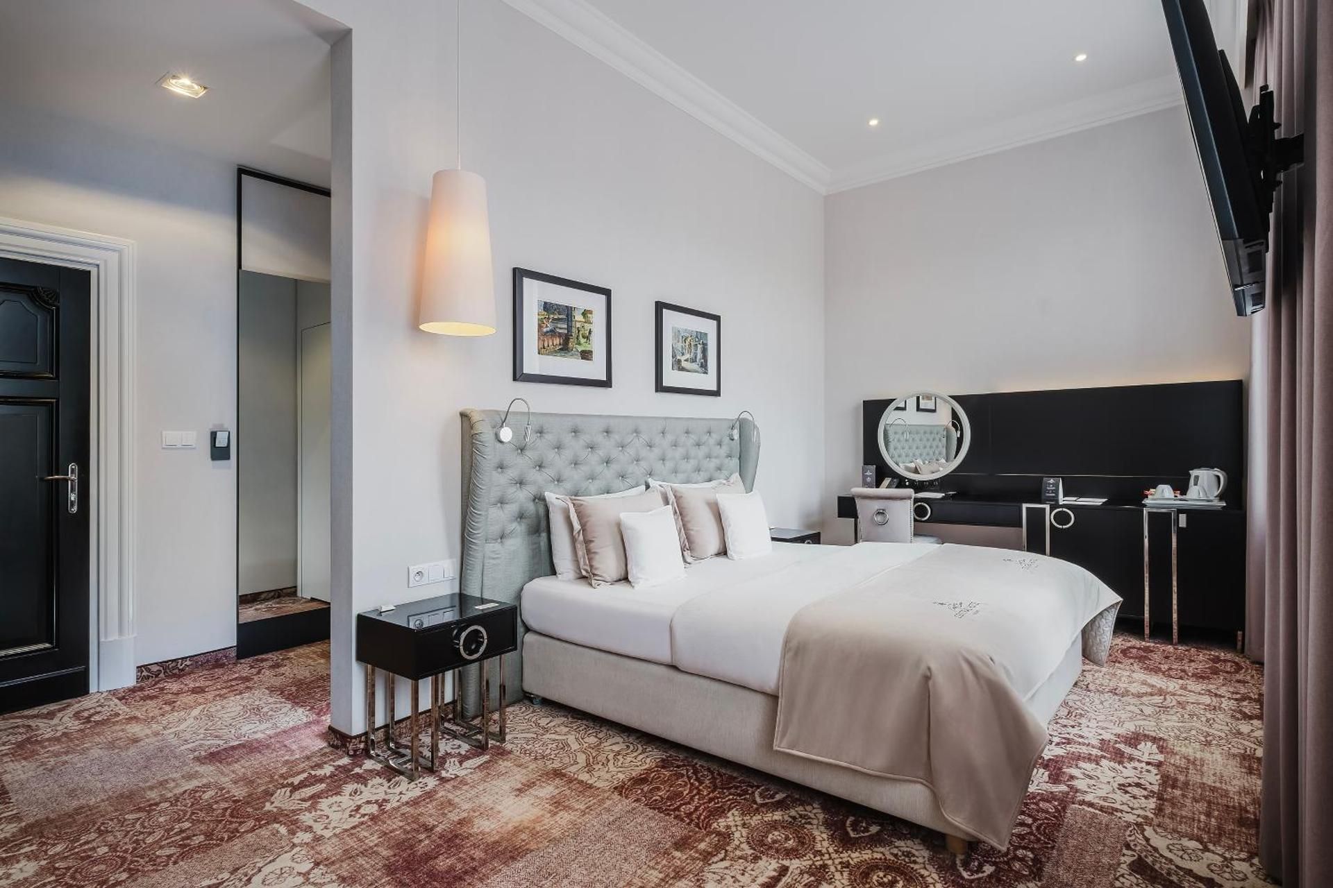 Craft Beer Central Hotel Business Double or Twin Room 2