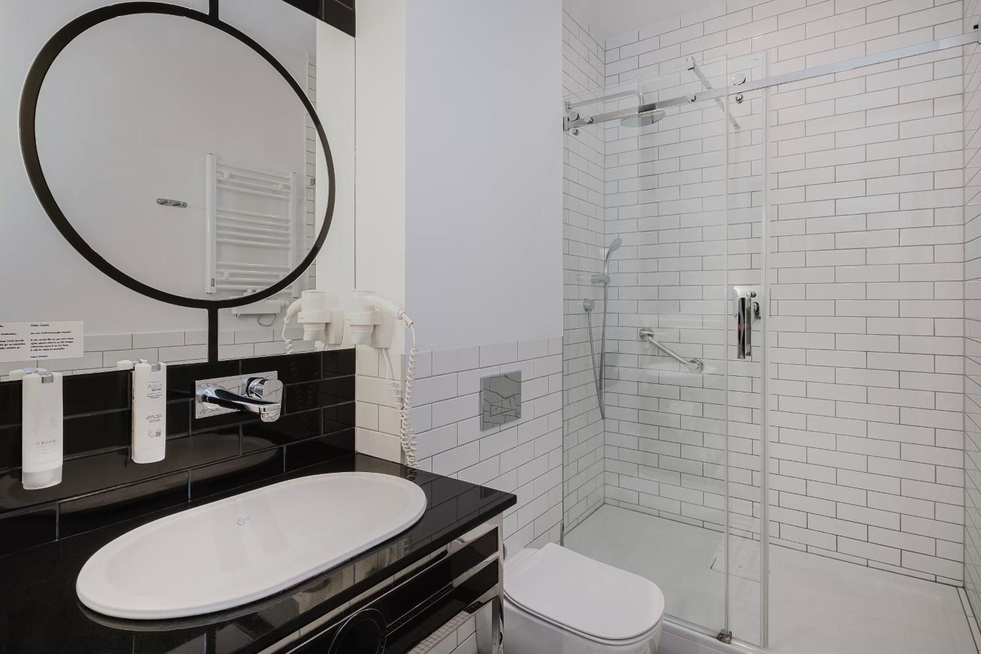 Craft Beer Central Hotel Business Double or Twin Room 3